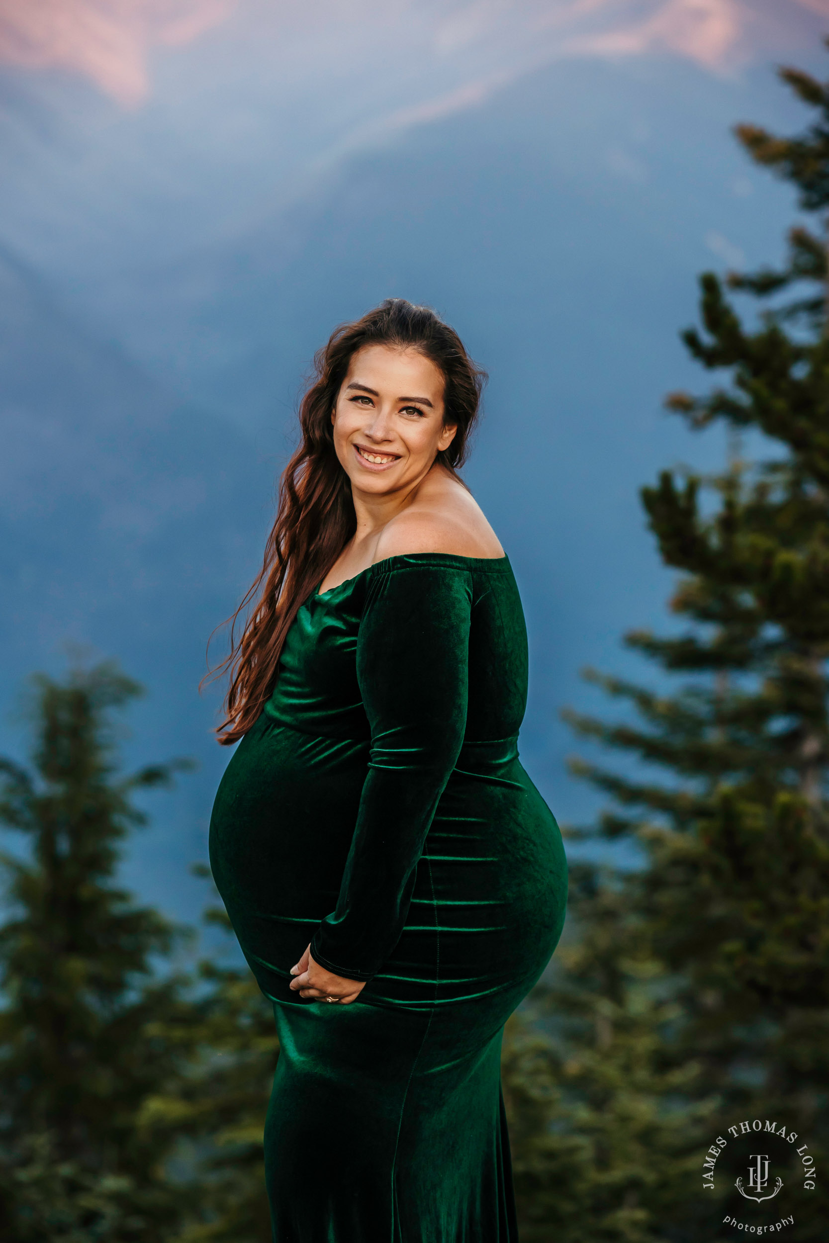 Mount Rainier maternity photography session by Seattle maternity and family photographer James Thomas Long Photography