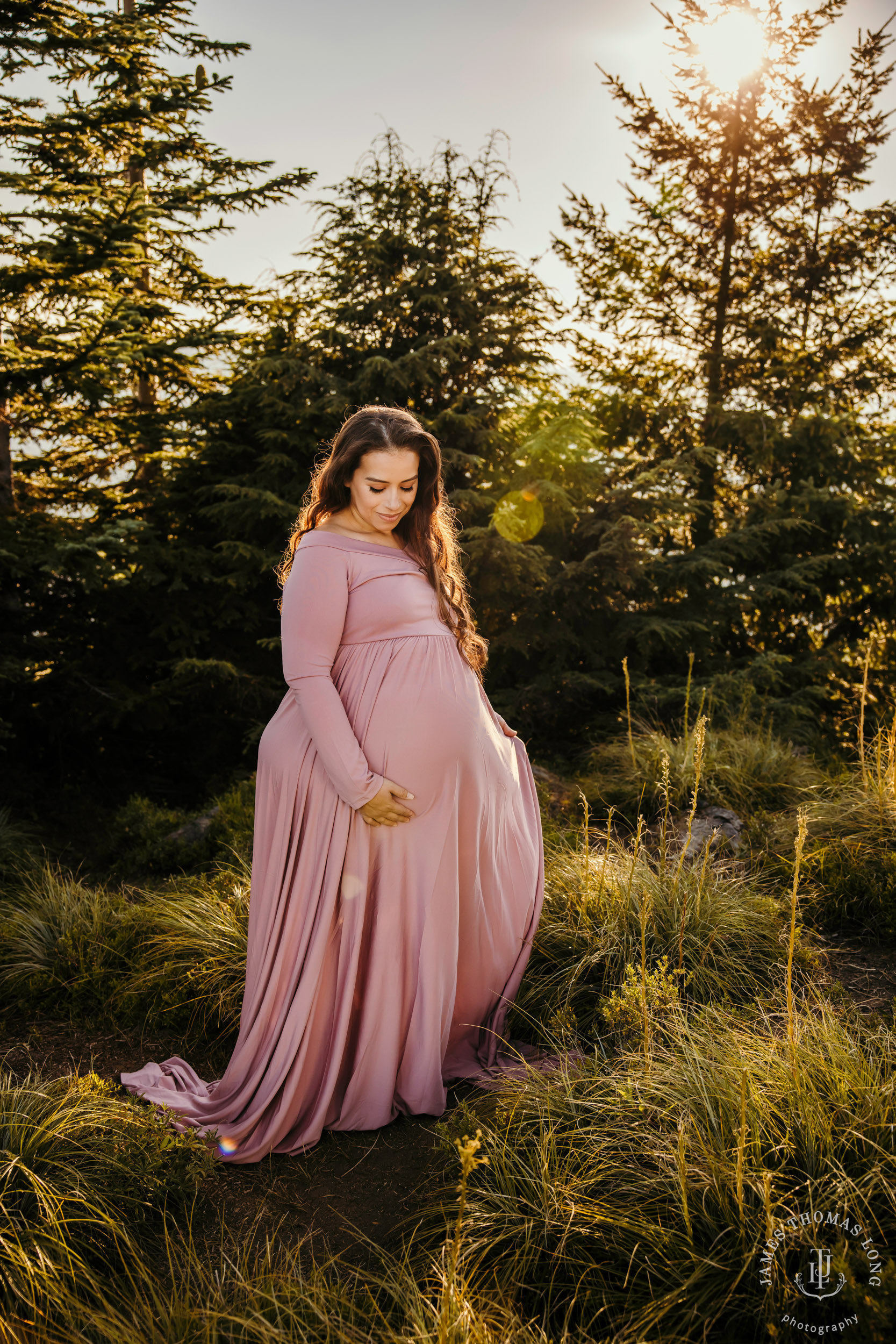 Mount Rainier maternity photography session by Seattle maternity and family photographer James Thomas Long Photography