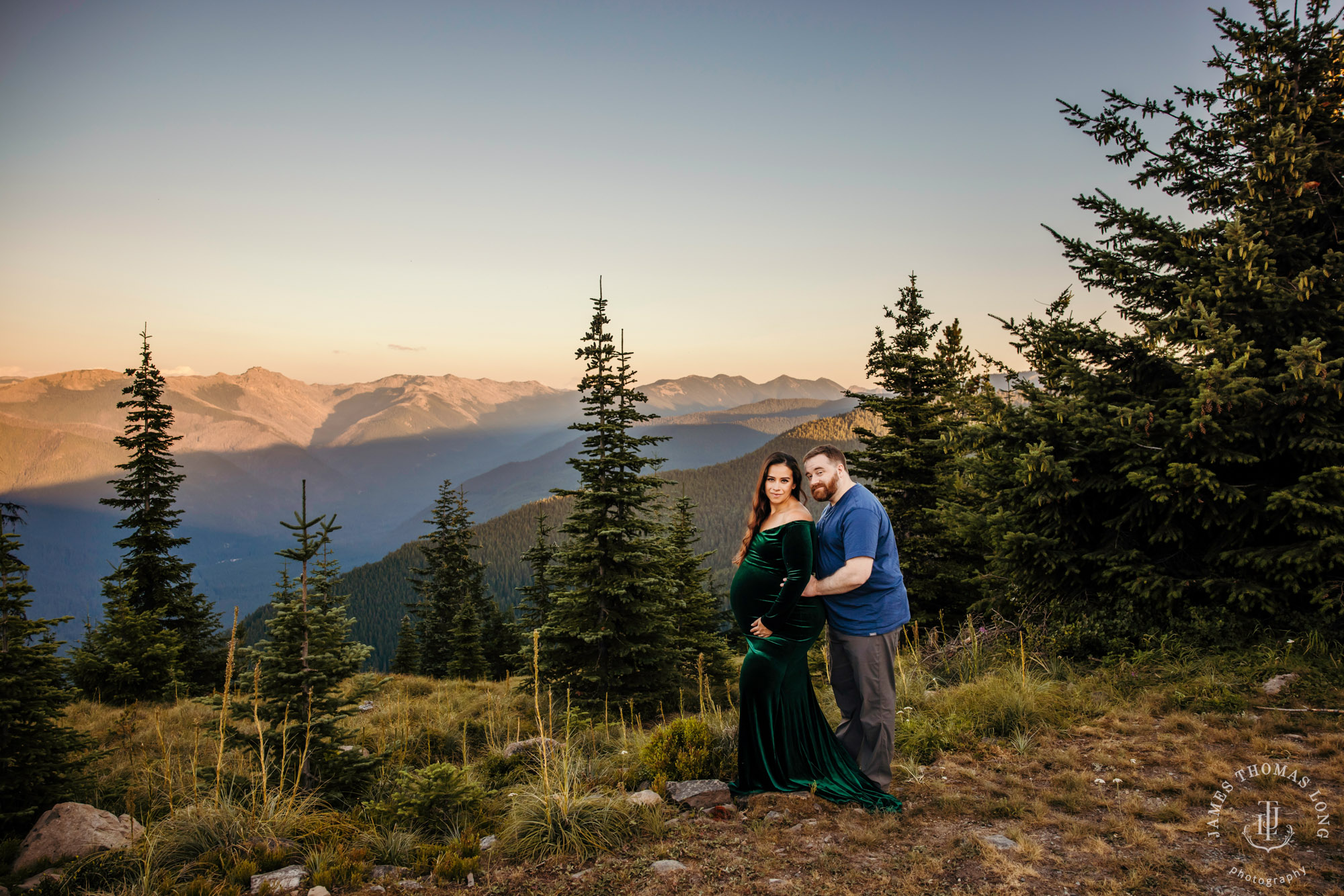 Mount Rainier maternity photography session by Seattle maternity and family photographer James Thomas Long Photography