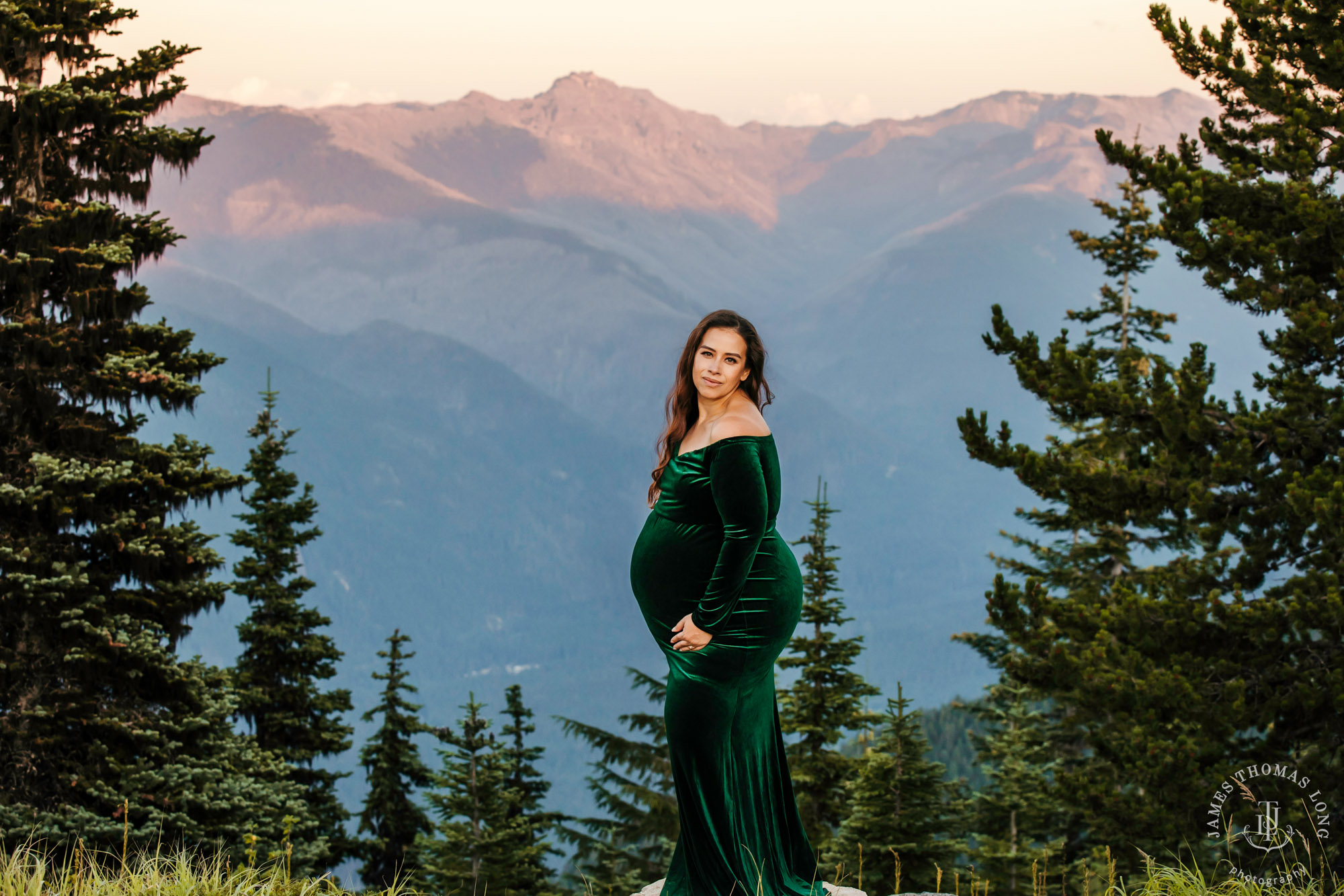 Mount Rainier maternity photography session by Seattle maternity and family photographer James Thomas Long Photography