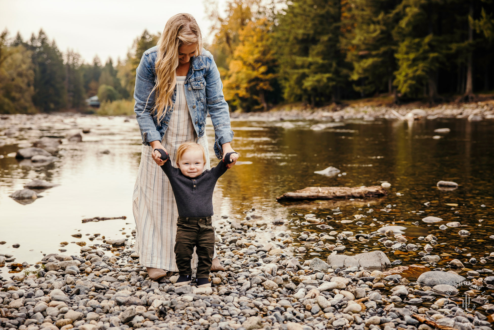 Snoqualmie-family-photography-session-by-Snoqualmie-family-photographer-James-Thomas-Long-Photography-001