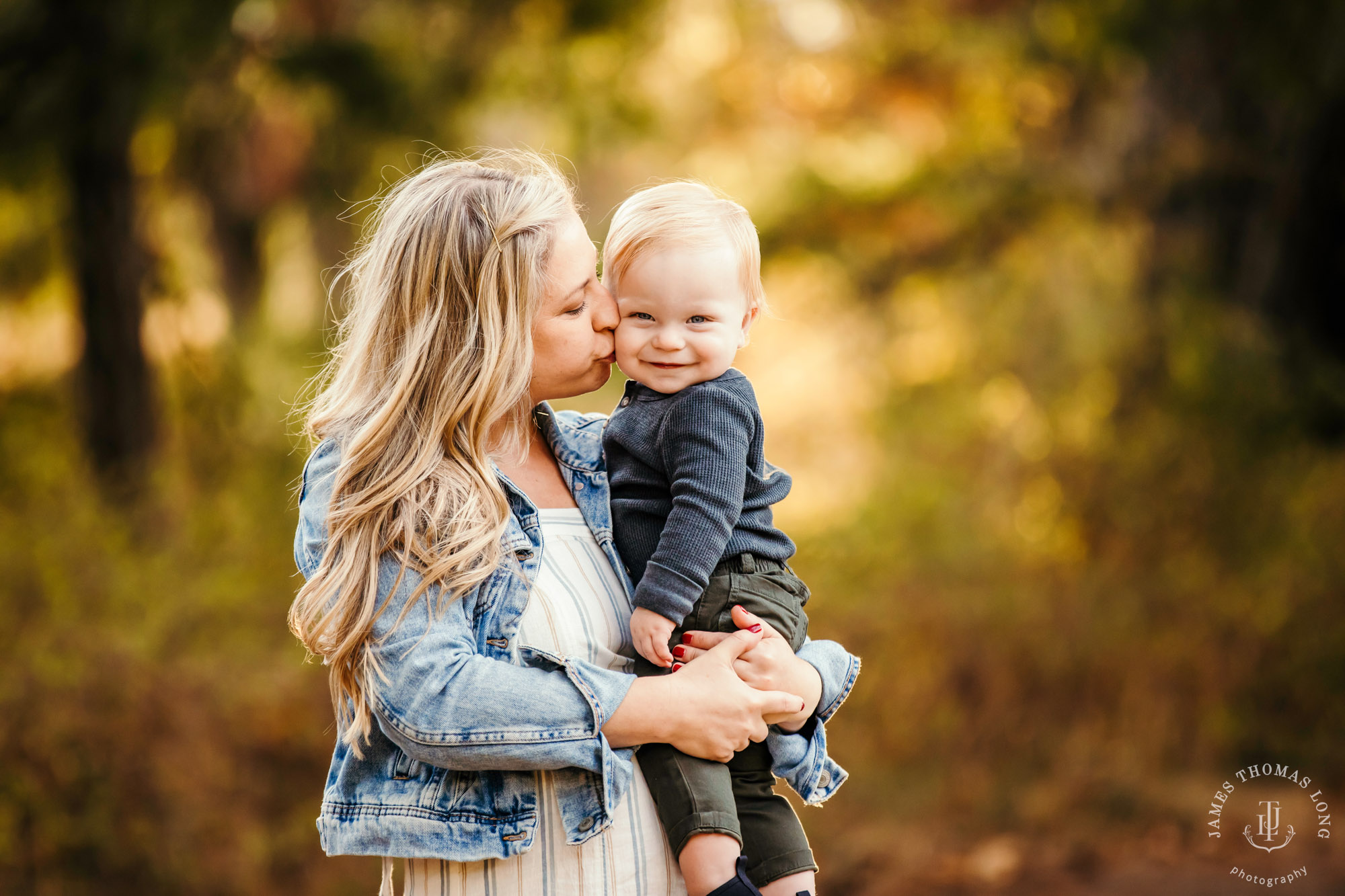 Snoqualmie-family-photography-session-by-Snoqualmie-family-photographer-James-Thomas-Long-Photography-001