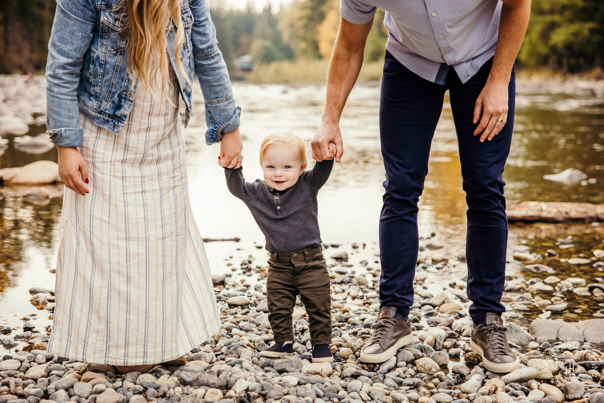 Snoqualmie-family-photography-session-by-Snoqualmie-family-photographer-James-Thomas-Long-Photography-001