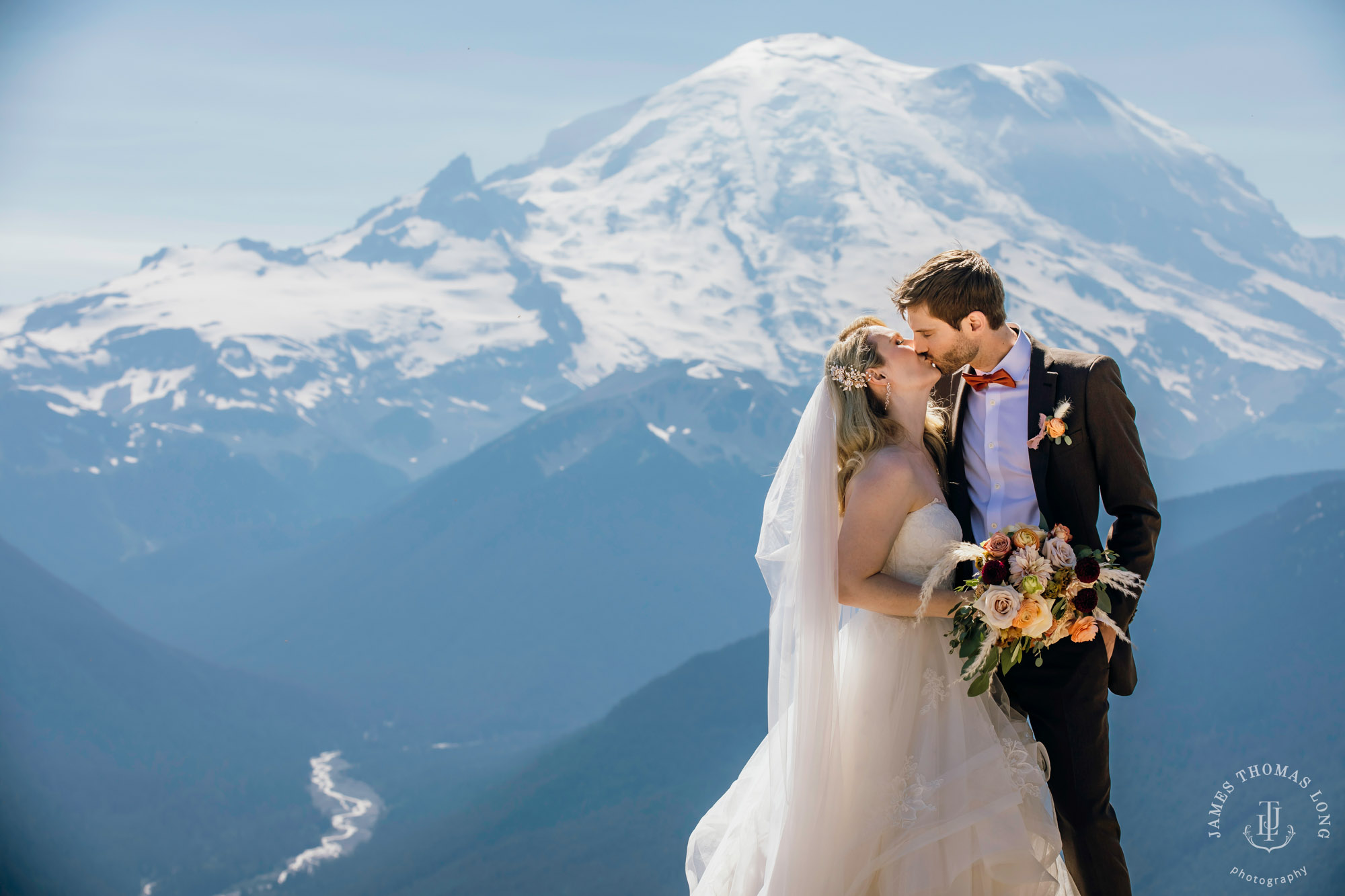 Crystal Mountain Resort wedding by Seattle wedding photographer James Thomas Long Photography