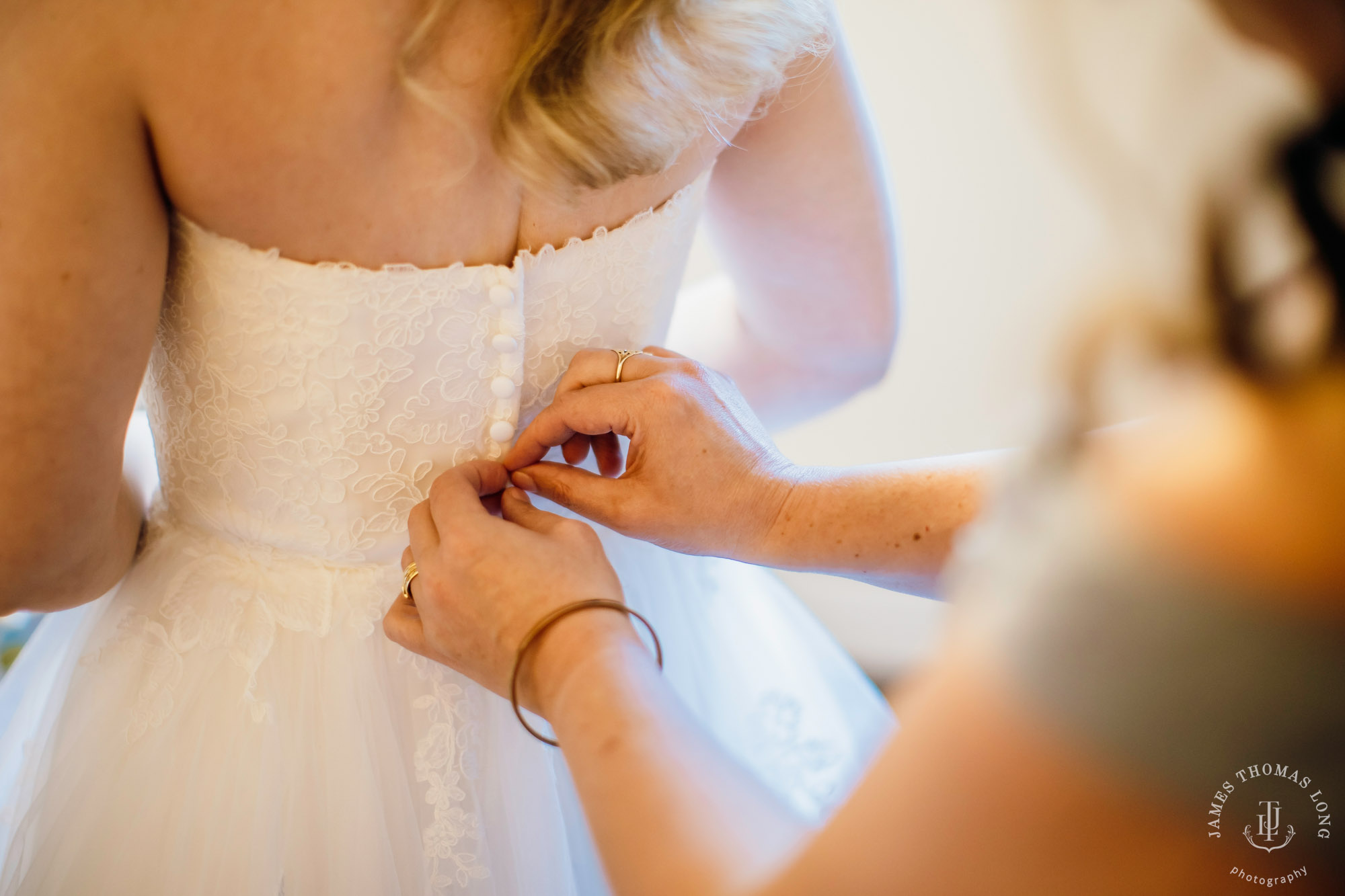 Crystal Mountain Resort wedding by Seattle wedding photographer James Thomas Long Photography