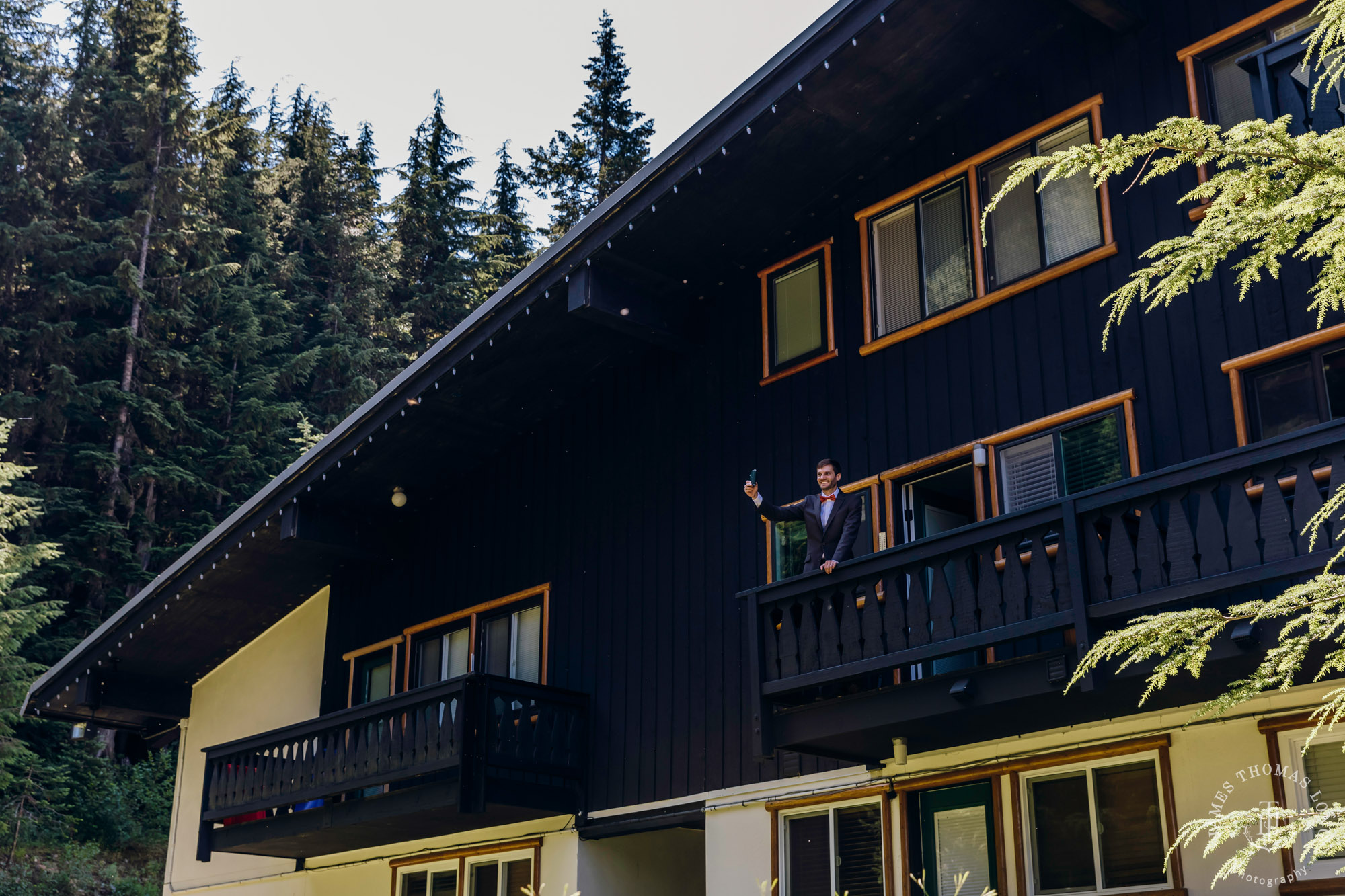 Crystal Mountain Resort wedding by Seattle wedding photographer James Thomas Long Photography