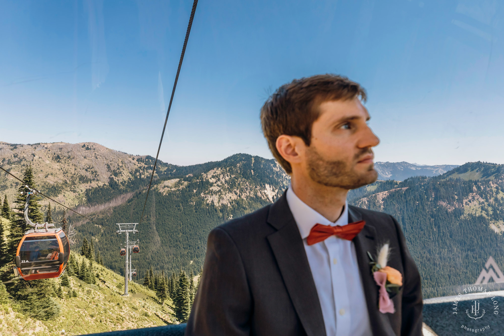 Crystal Mountain Resort wedding by Seattle wedding photographer James Thomas Long Photography