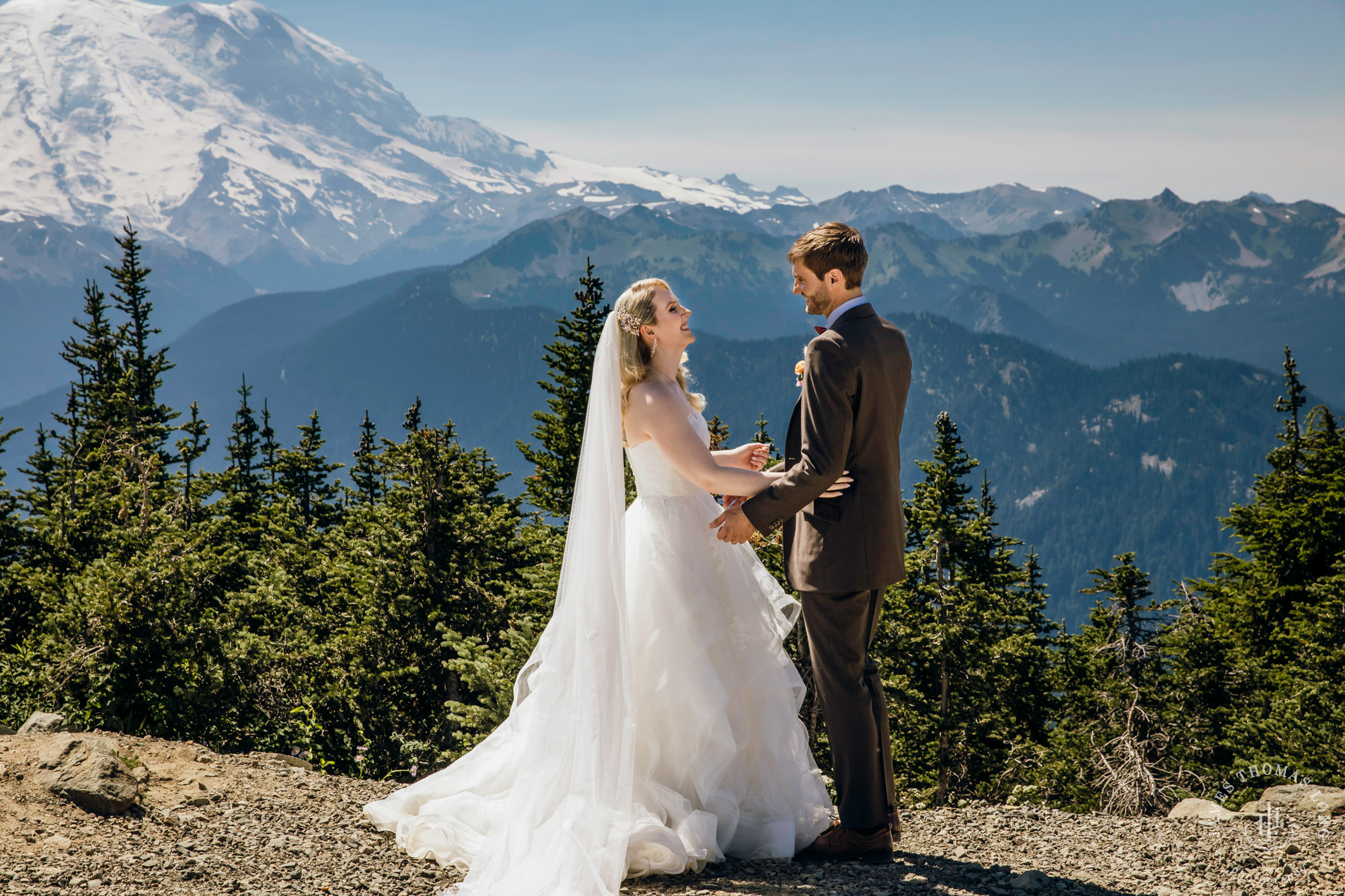 Crystal Mountain Resort wedding by Seattle wedding photographer James Thomas Long Photography