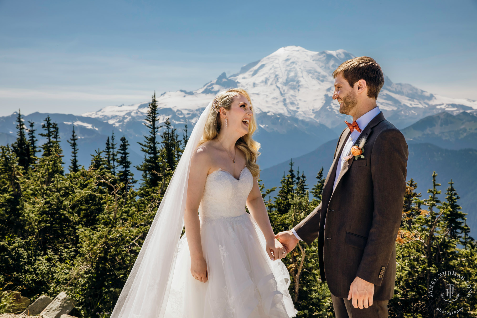 Crystal Mountain Resort wedding by Seattle wedding photographer James Thomas Long Photography