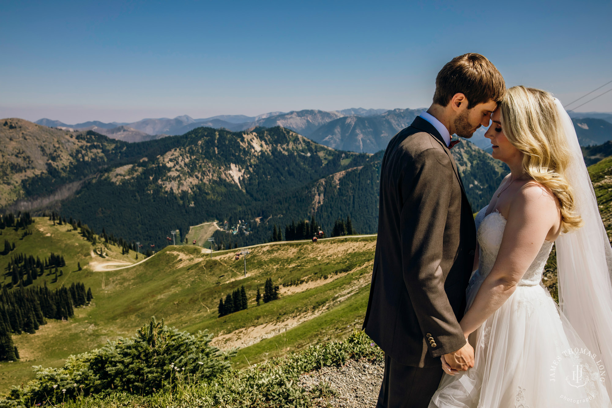 Crystal Mountain Resort wedding by Seattle wedding photographer James Thomas Long Photography