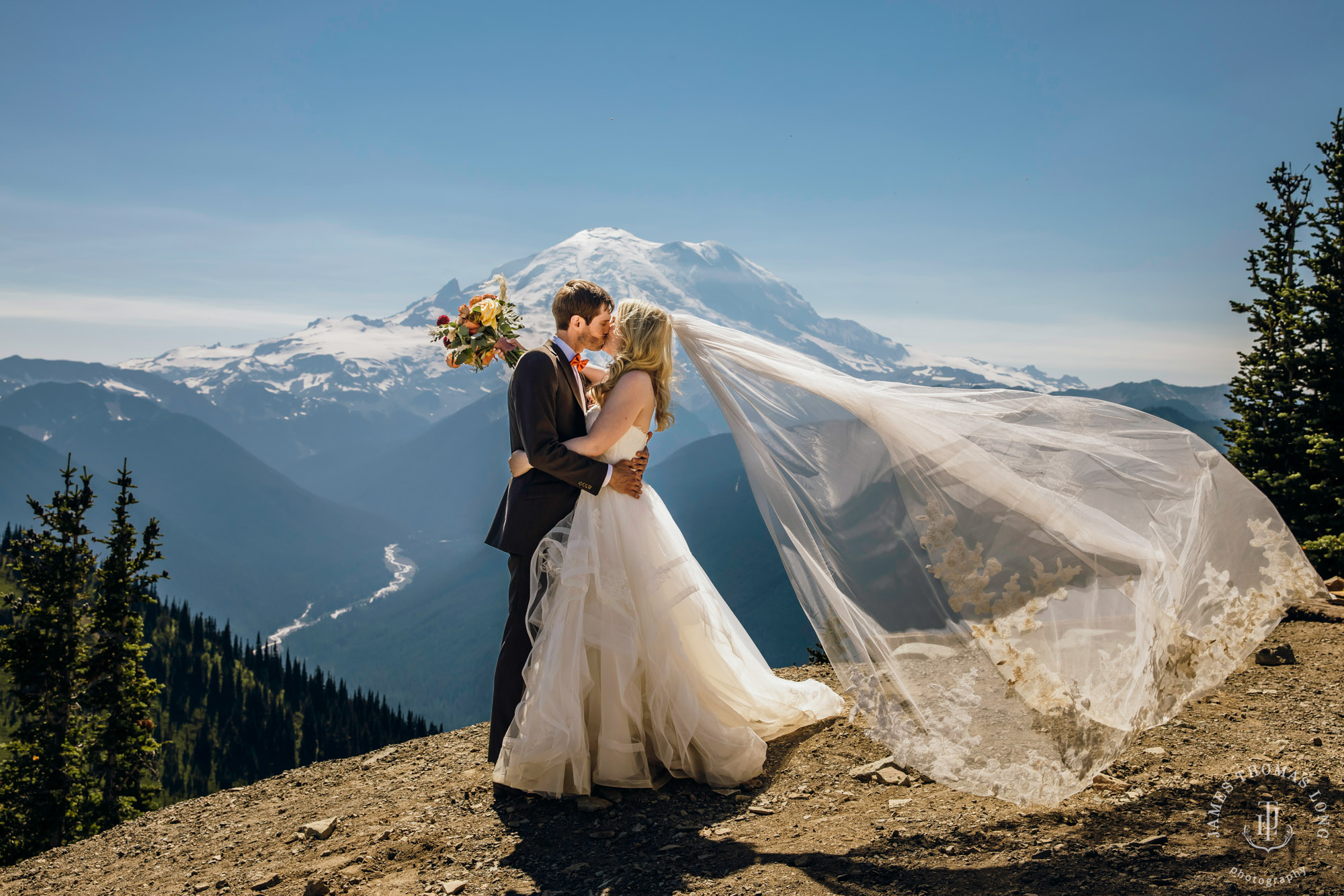 Crystal Mountain Resort wedding by Seattle wedding photographer James Thomas Long Photography