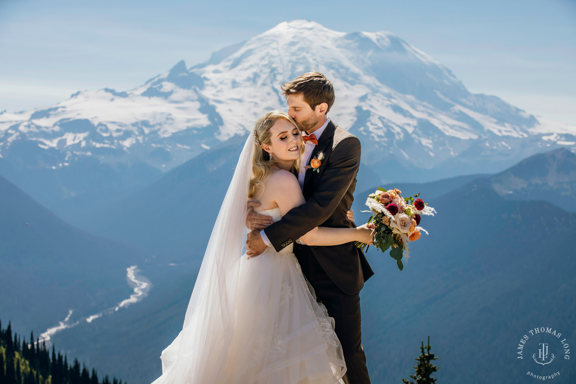 Crystal Mountain Resort wedding by Seattle wedding photographer James Thomas Long Photography