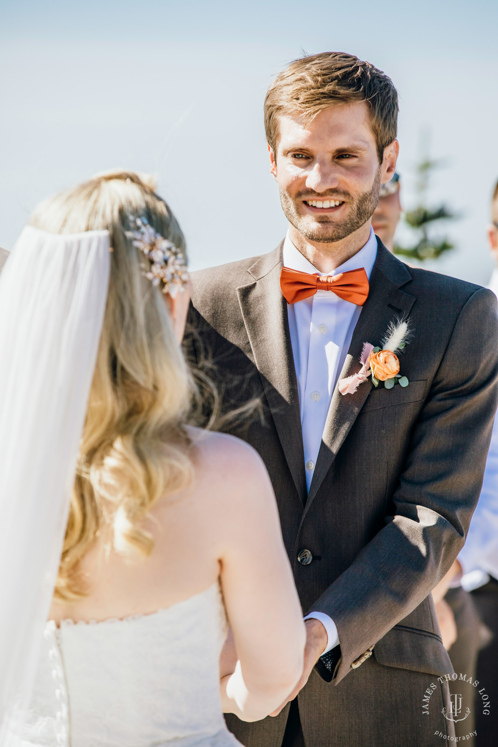 Crystal Mountain Resort wedding by Seattle wedding photographer James Thomas Long Photography