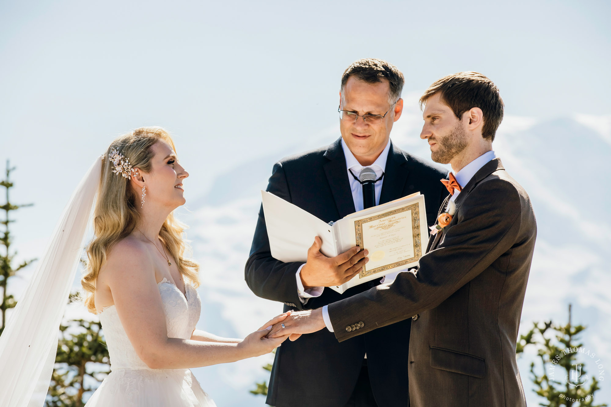 Crystal Mountain Resort wedding by Seattle wedding photographer James Thomas Long Photography