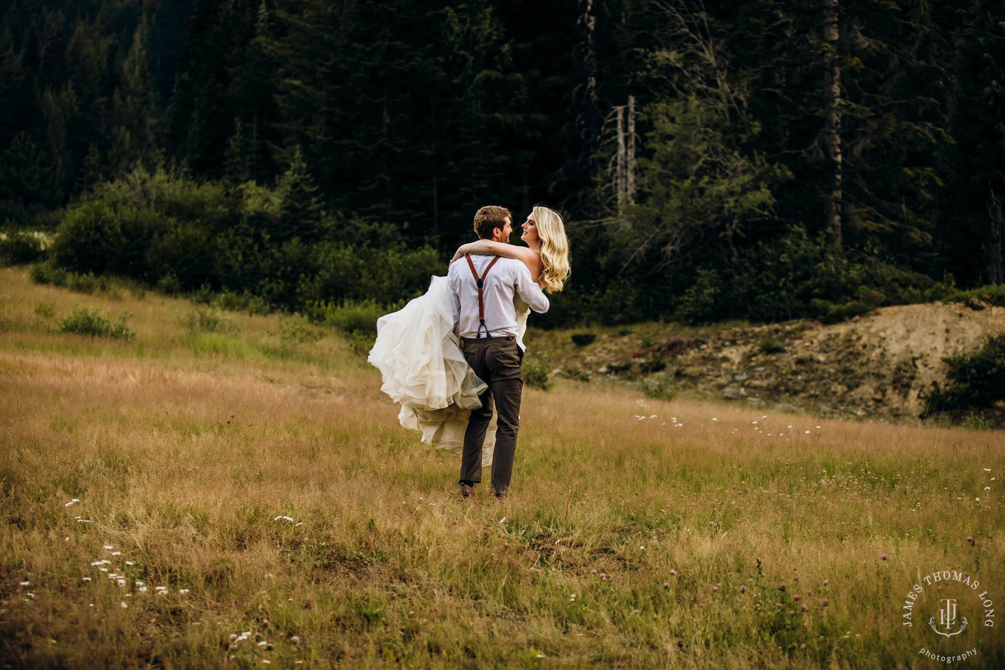 Crystal Mountain Resort wedding by Seattle wedding photographer James Thomas Long Photography