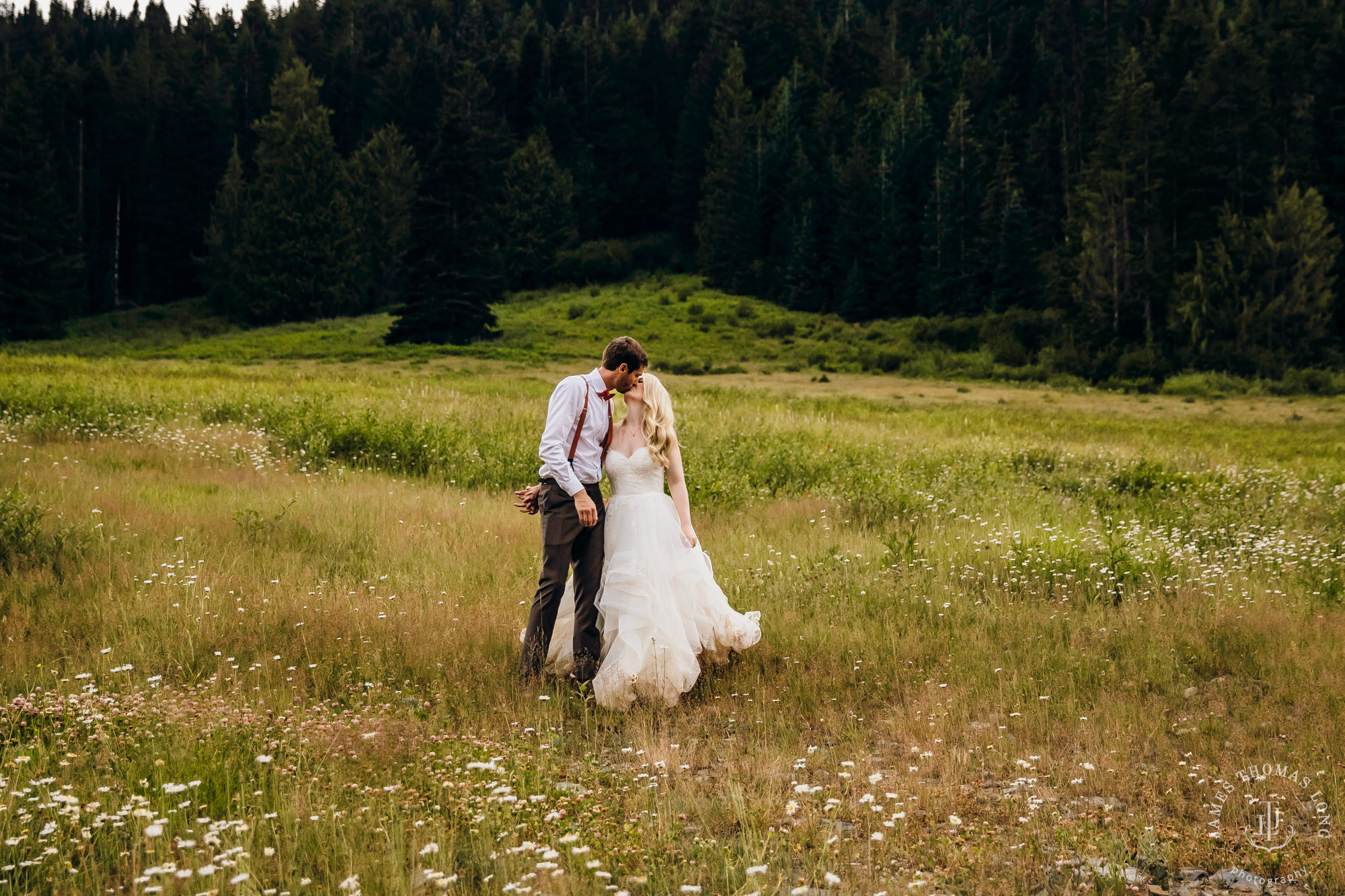 Crystal Mountain Resort wedding by Seattle wedding photographer James Thomas Long Photography