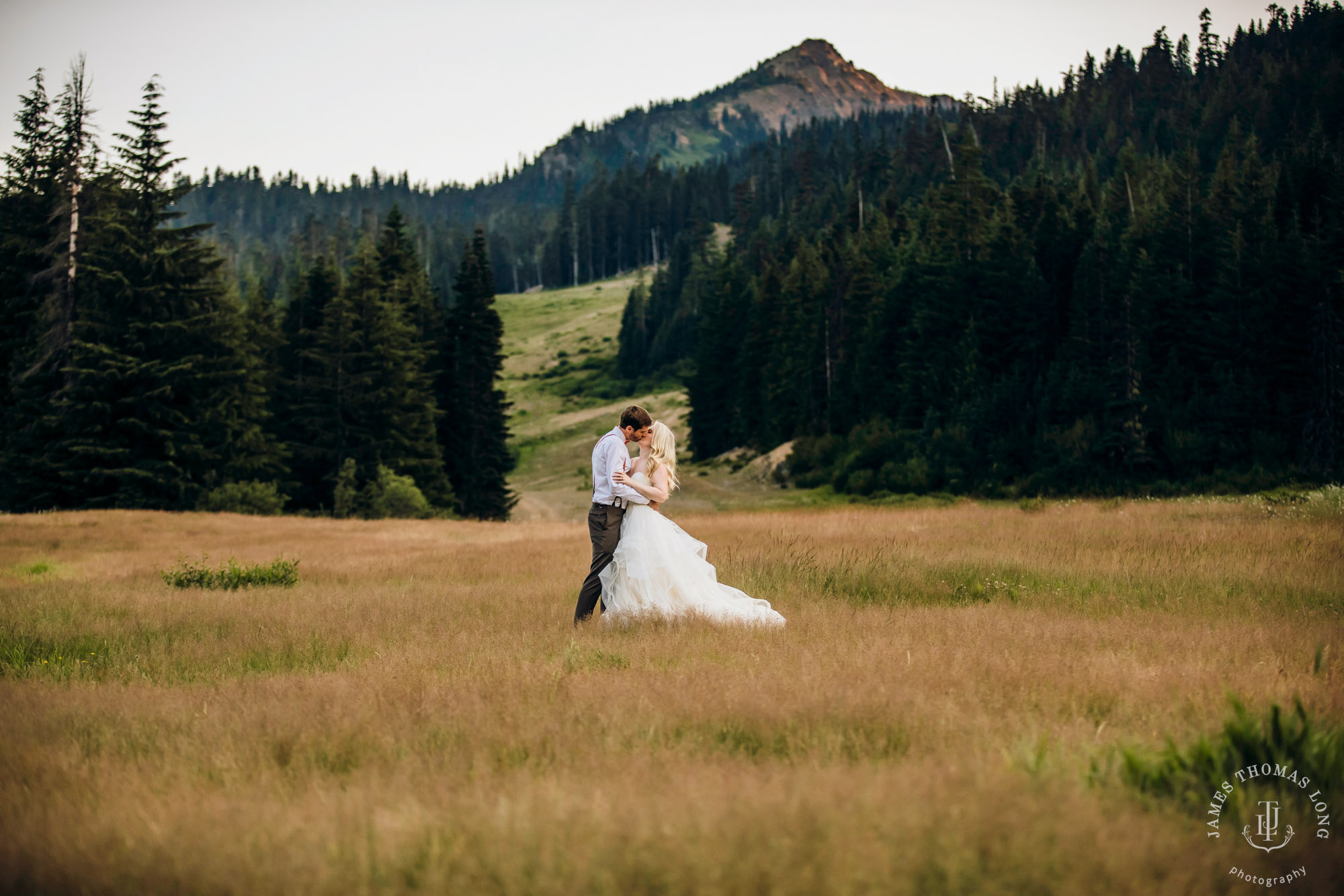 Crystal Mountain Resort wedding by Seattle wedding photographer James Thomas Long Photography