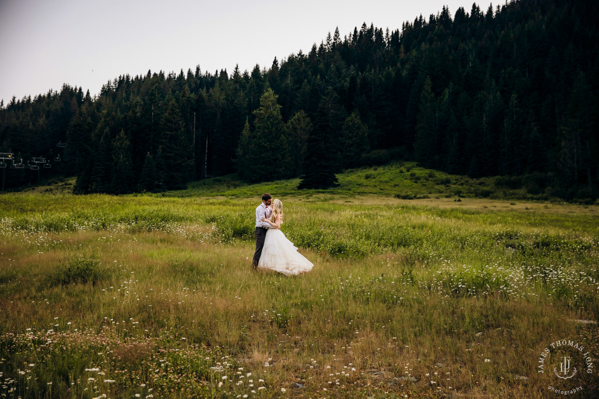 Crystal Mountain Resort wedding by Seattle wedding photographer James Thomas Long Photography