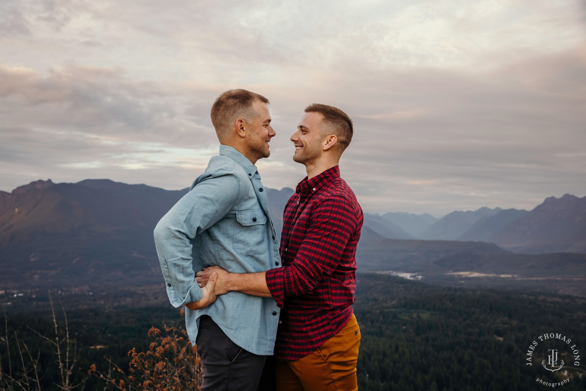 Snoqualmie North Bend adventure engagement session by Snoqualmie adventure wedding photographer James Thomas Long Photography