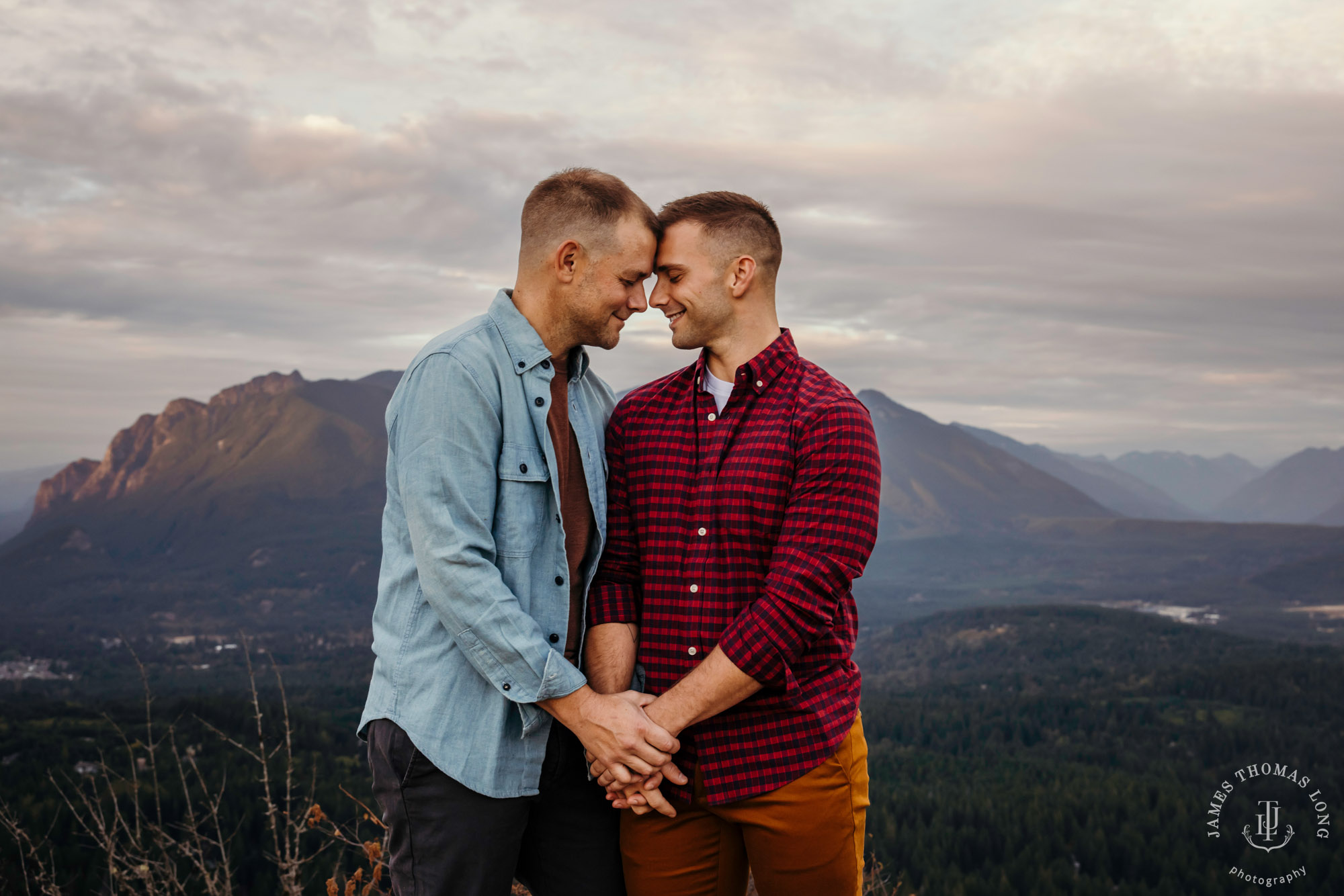 Snoqualmie North Bend adventure engagement session by Snoqualmie adventure wedding photographer James Thomas Long Photography