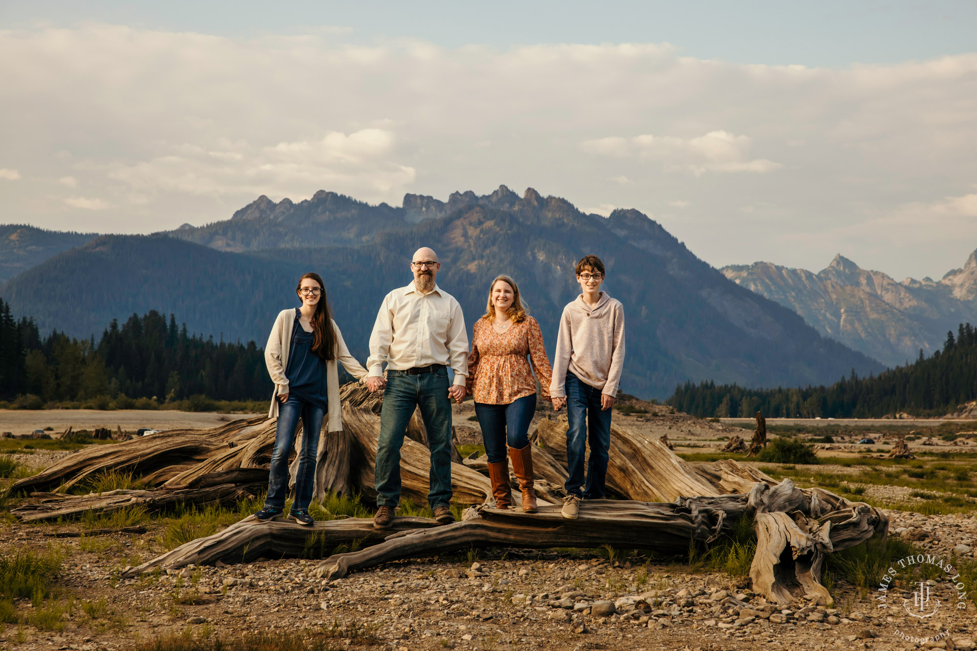 Snoqualmie Pass family photography session by Snoqualmie family photographer James Thomas Long Photography