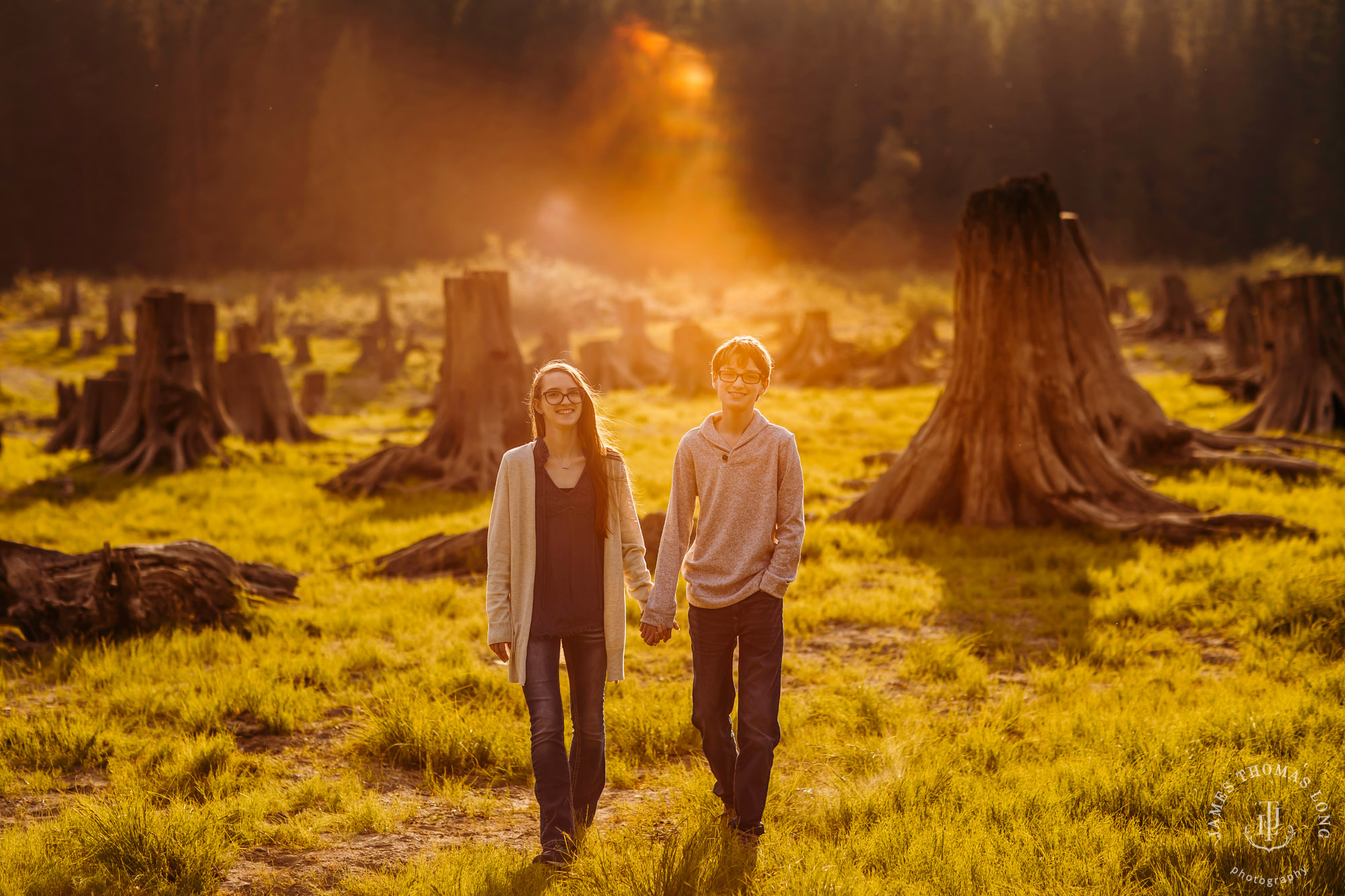 Snoqualmie Pass family photography session by Snoqualmie family photographer James Thomas Long Photography