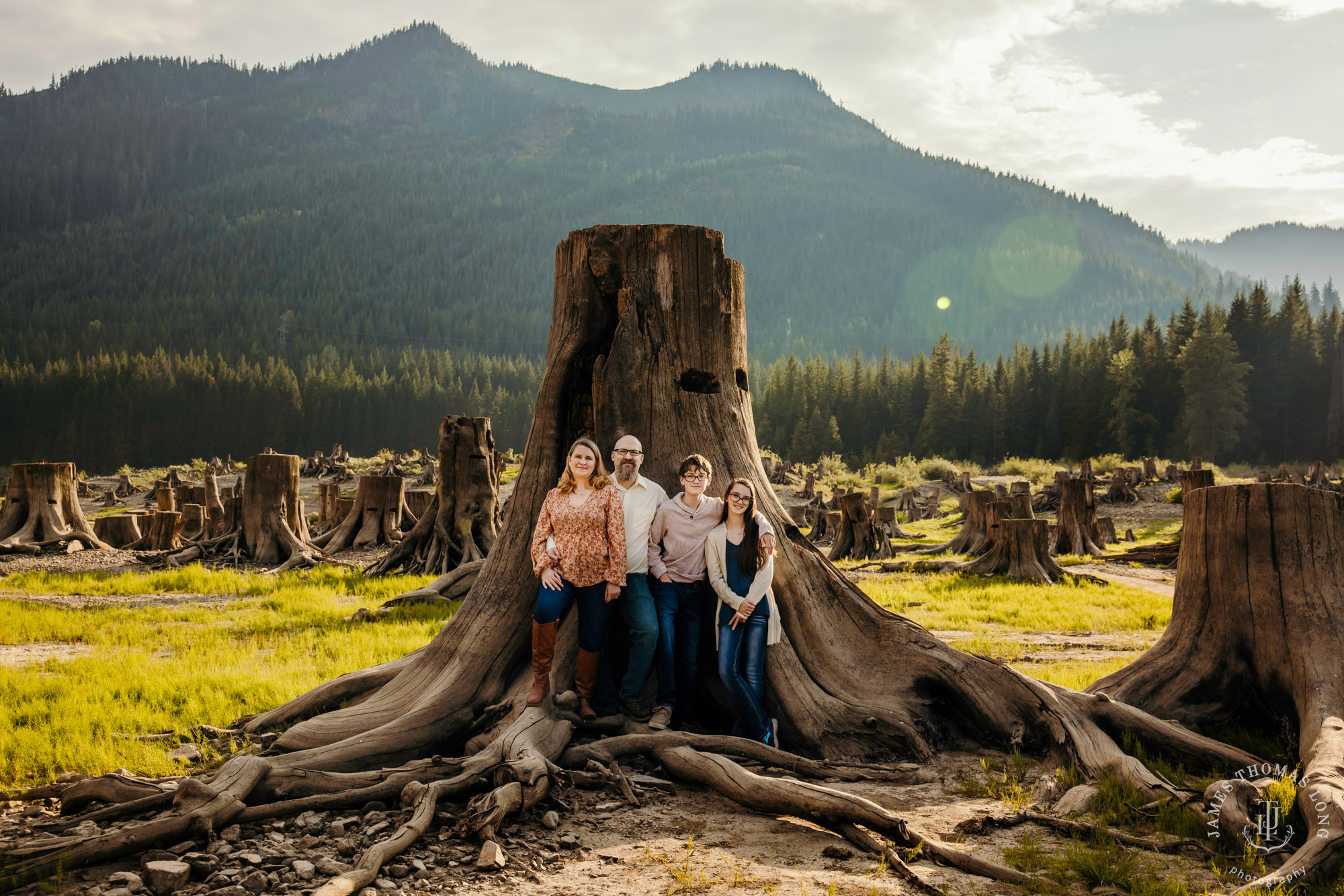 Snoqualmie Pass family photography session by Snoqualmie family photographer James Thomas Long Photography