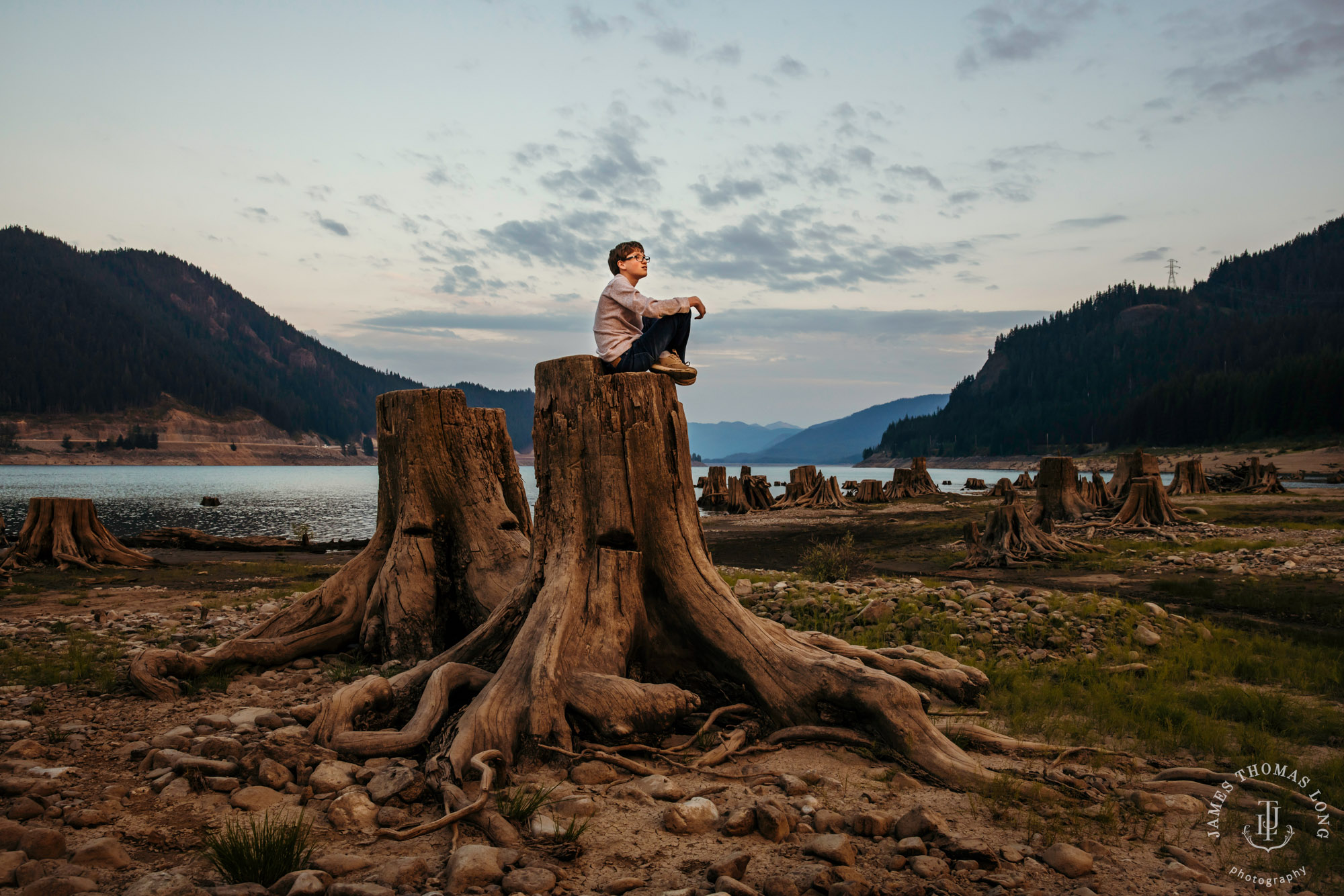 Snoqualmie Pass family photography session by Snoqualmie family photographer James Thomas Long Photography