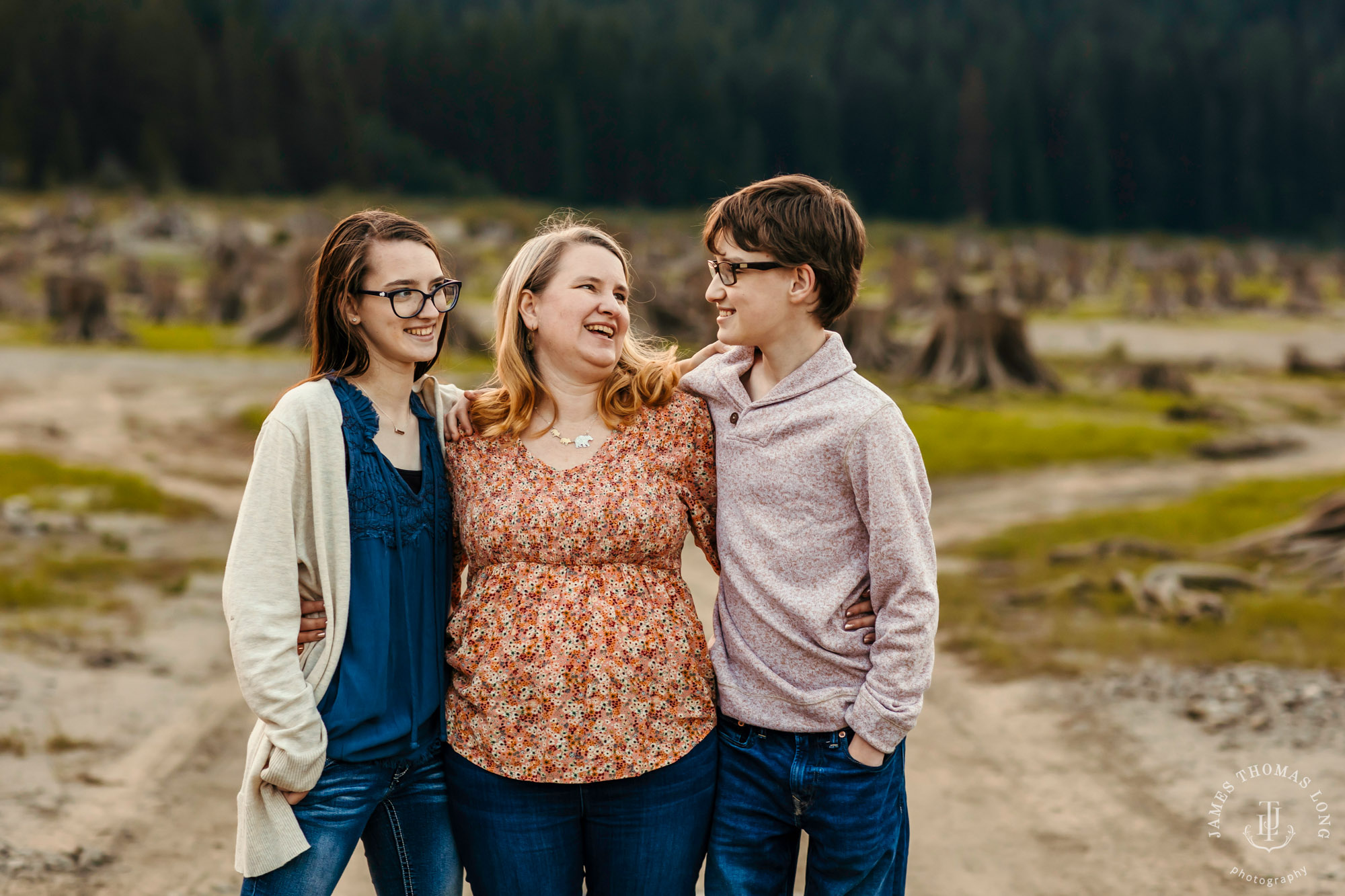 Snoqualmie Pass family photography session by Snoqualmie family photographer James Thomas Long Photography