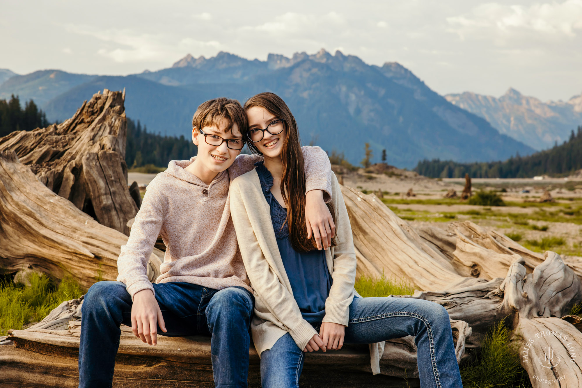 Snoqualmie Pass family photography session by Snoqualmie family photographer James Thomas Long Photography