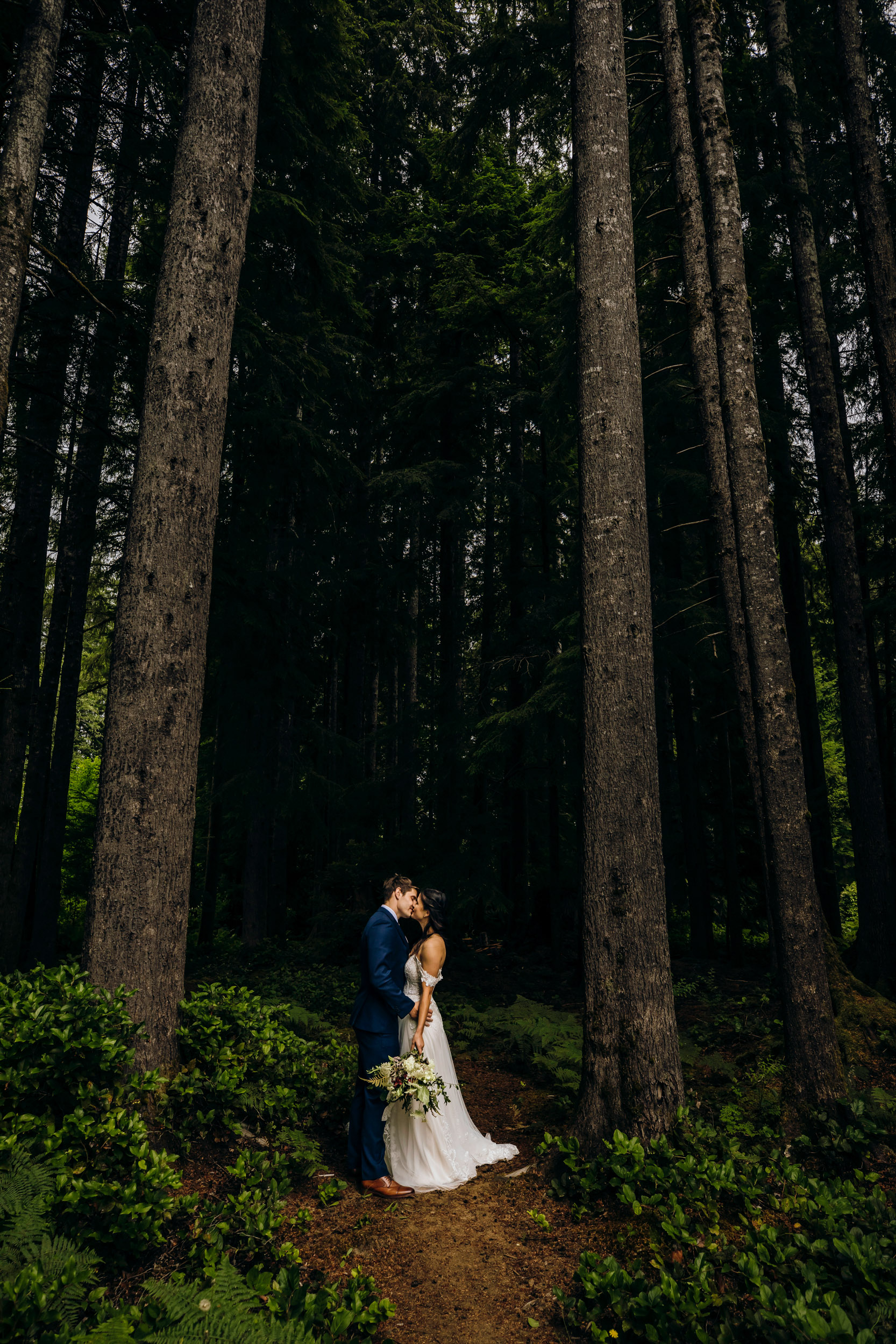 Fern Acres Forks WA wedding by Seattle wedding photographer James Thomas Long Photography