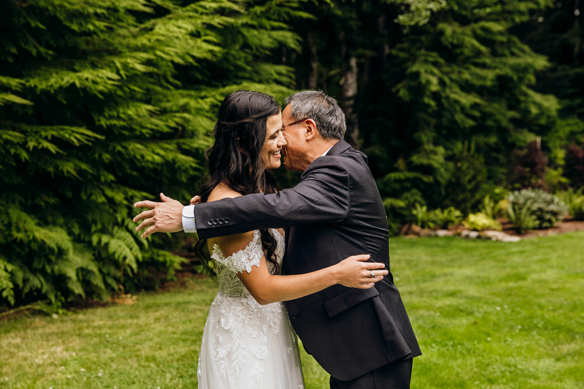 Fern Acres Forks WA wedding by Seattle wedding photographer James Thomas Long Photography