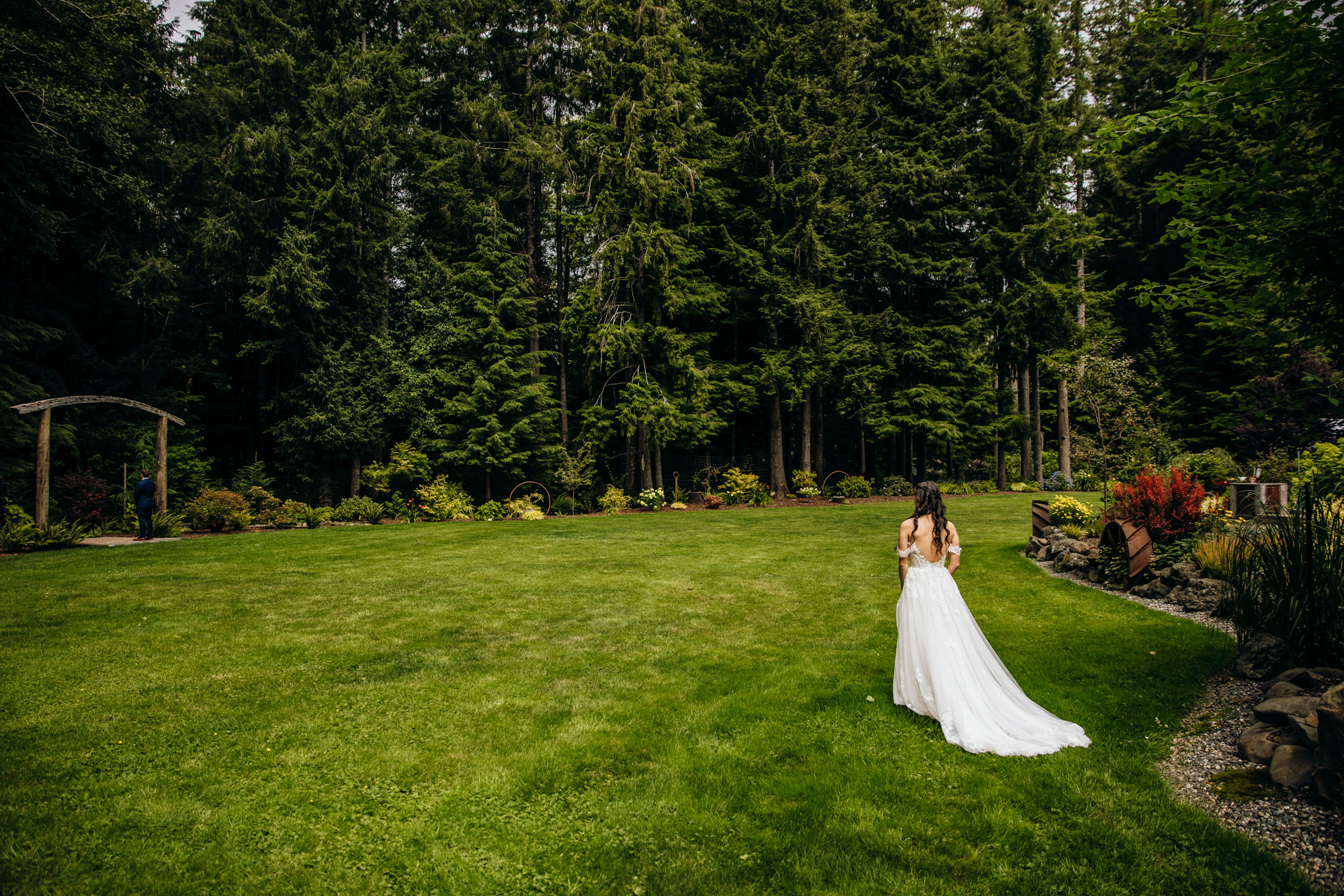 Fern Acres Forks WA wedding by Seattle wedding photographer James Thomas Long Photography