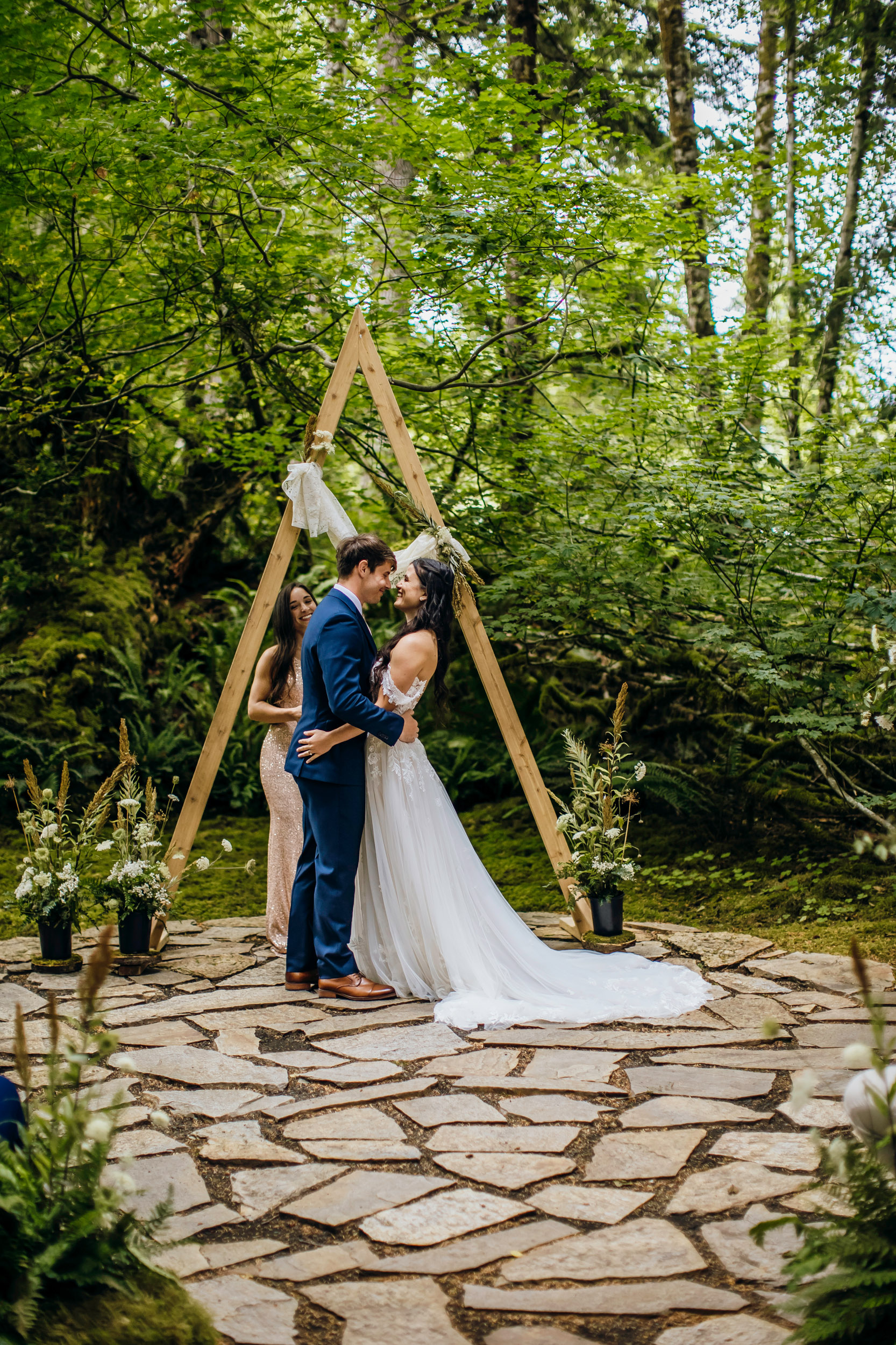 Fern Acres Forks WA wedding by Seattle wedding photographer James Thomas Long Photography