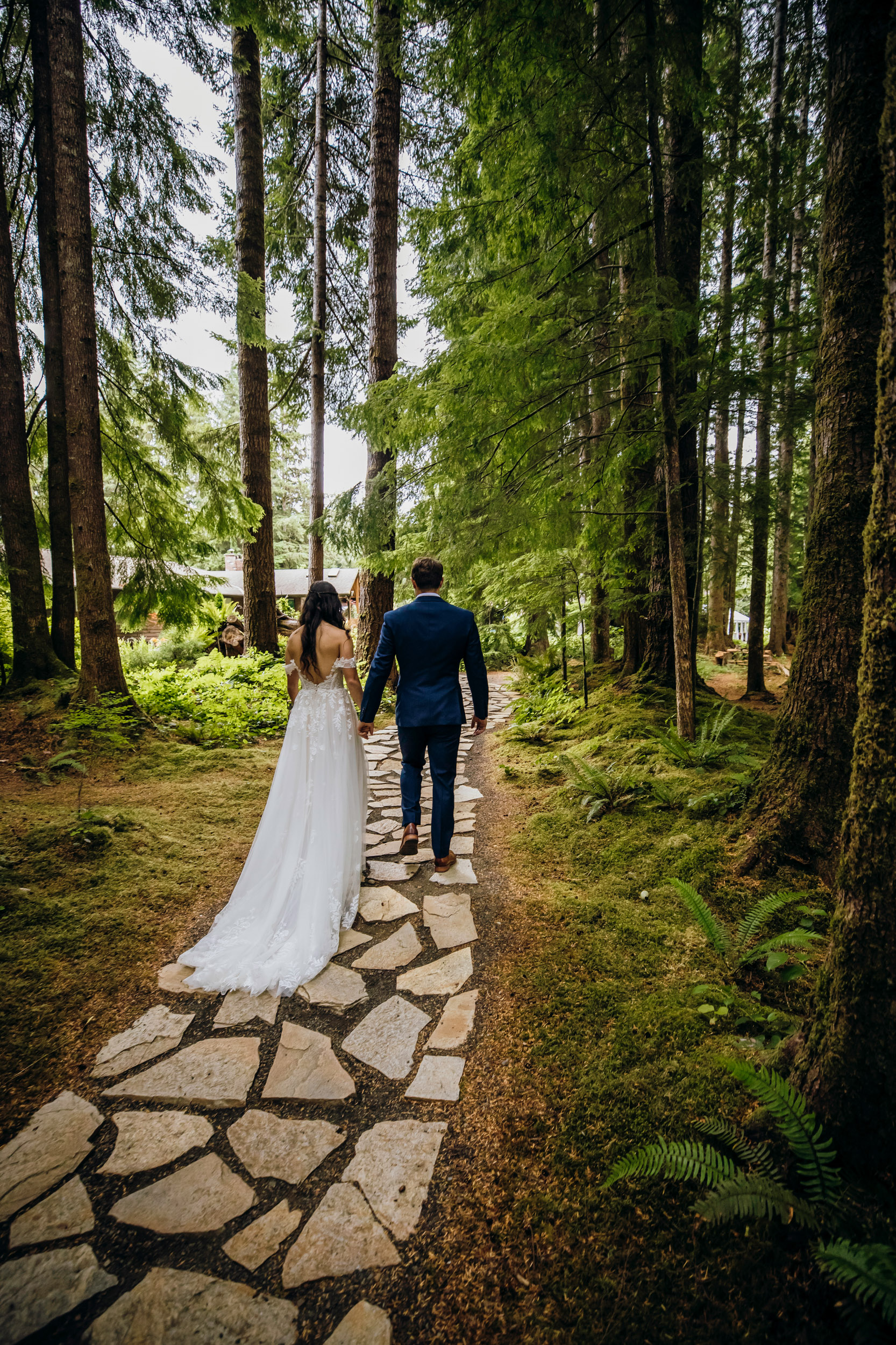 Fern Acres Forks WA wedding by Seattle wedding photographer James Thomas Long Photography