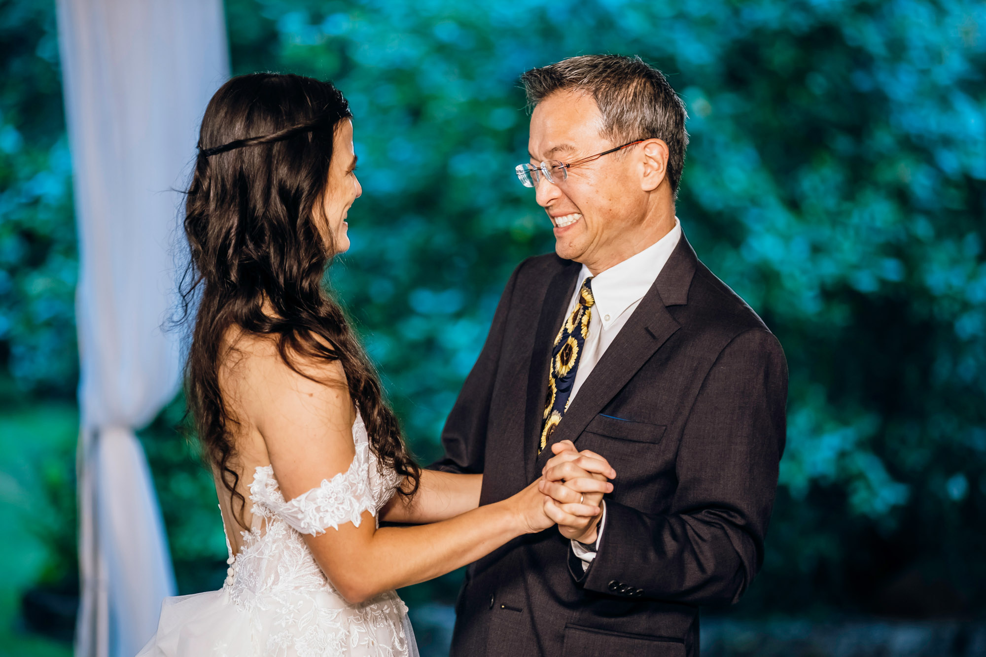 Fern Acres Forks WA wedding by Seattle wedding photographer James Thomas Long Photography