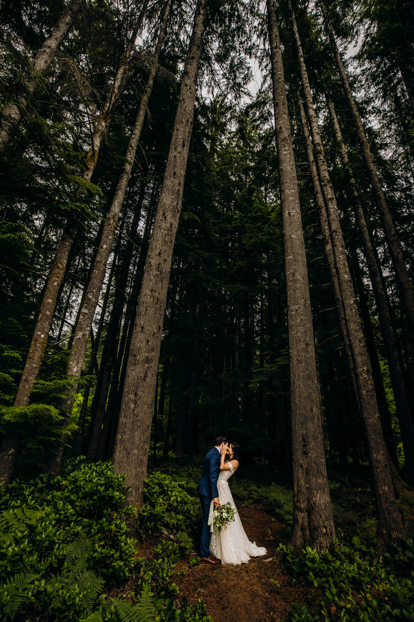 Fern Acres Forks WA wedding by Seattle wedding photographer James Thomas Long Photography