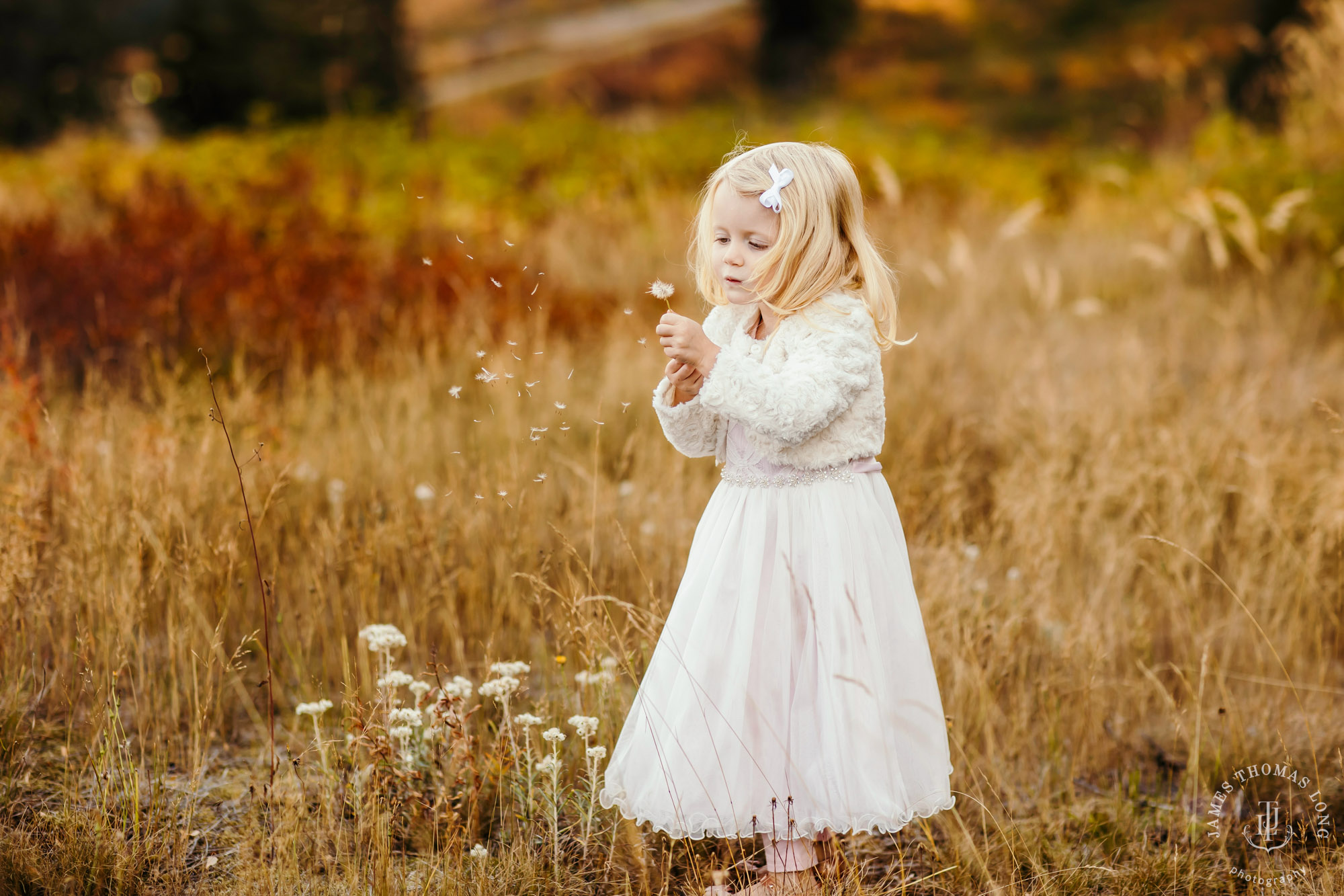 Snoqualmie Pass family photography session by Snoqualmie family photographer James Thomas Long Photography