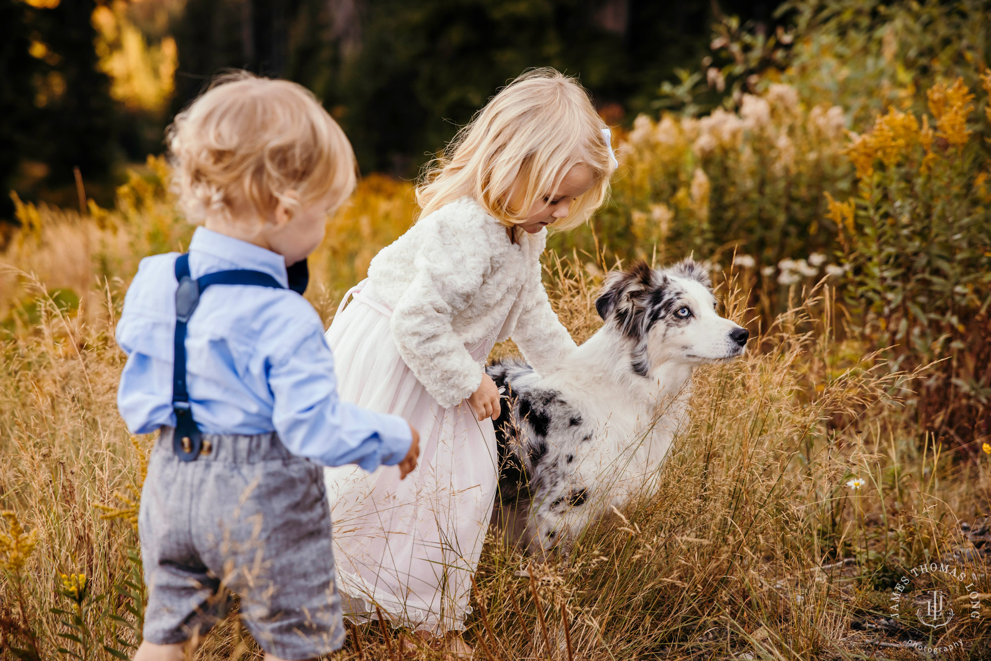 Snoqualmie Pass family photography session by Snoqualmie family photographer James Thomas Long Photography