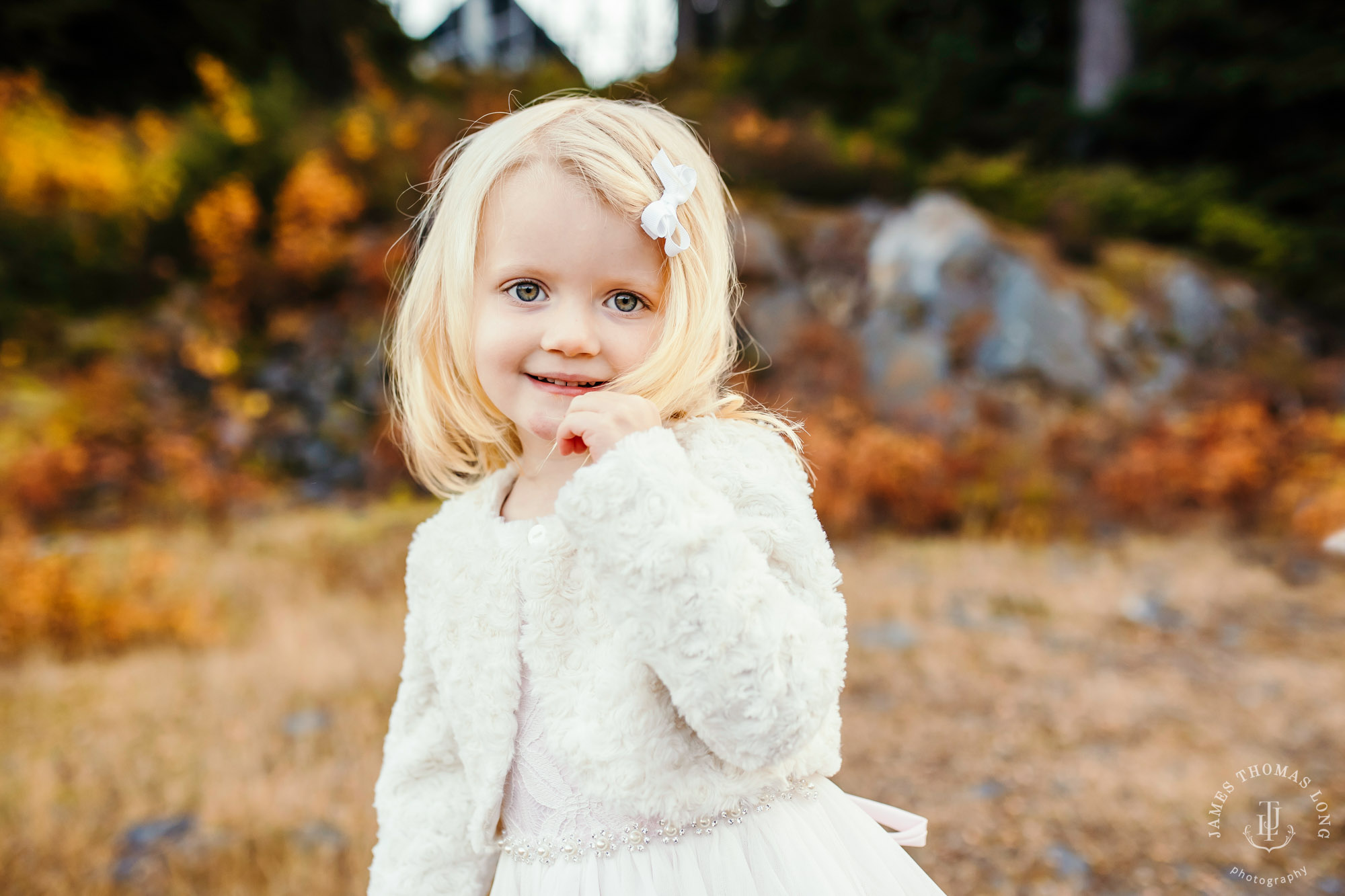 Snoqualmie Pass family photography session by Snoqualmie family photographer James Thomas Long Photography