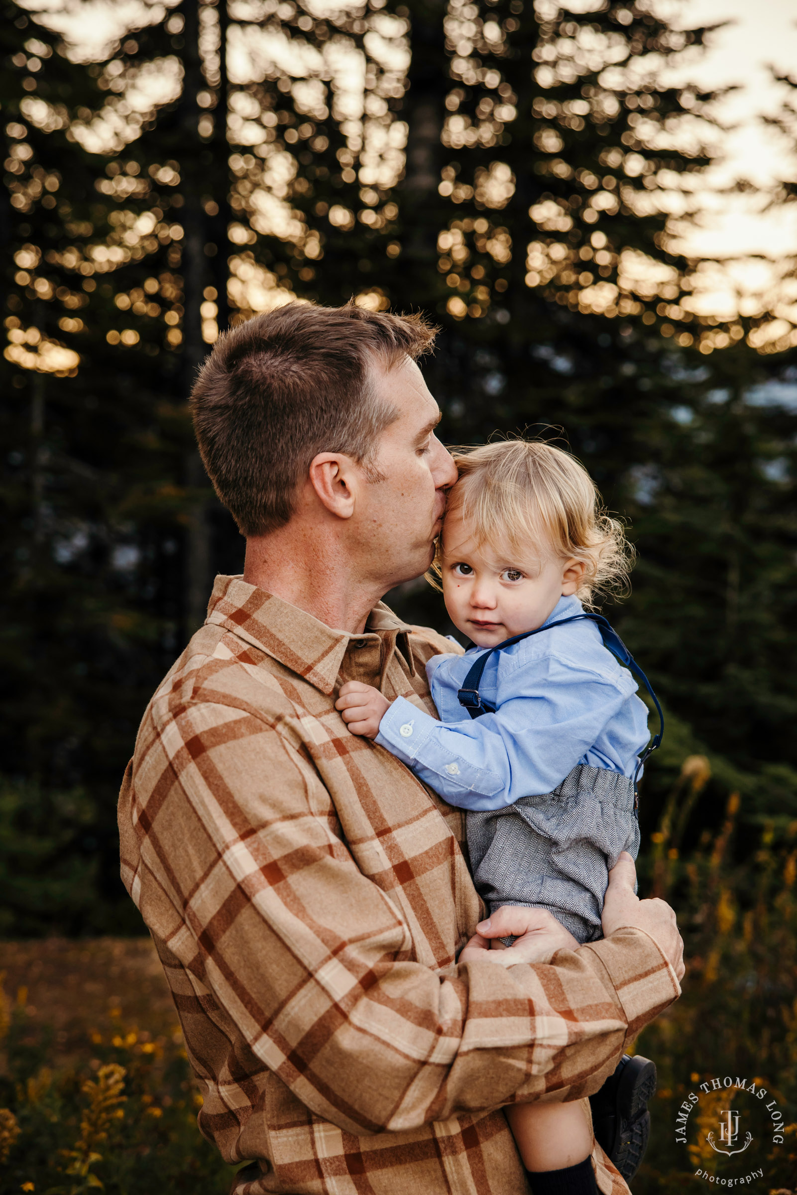 Snoqualmie Pass family photography session by Snoqualmie family photographer James Thomas Long Photography