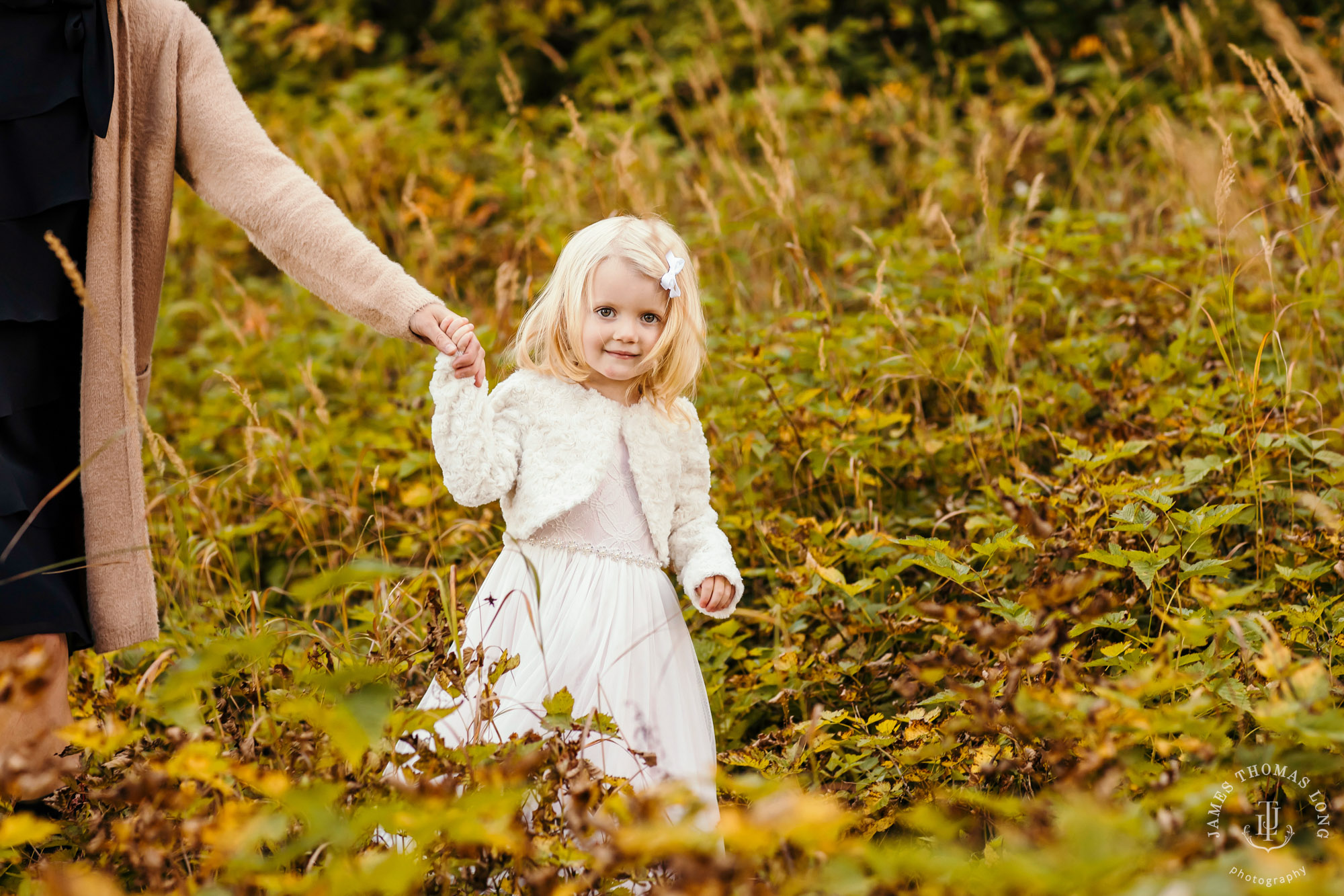 Snoqualmie Pass family photography session by Snoqualmie family photographer James Thomas Long Photography