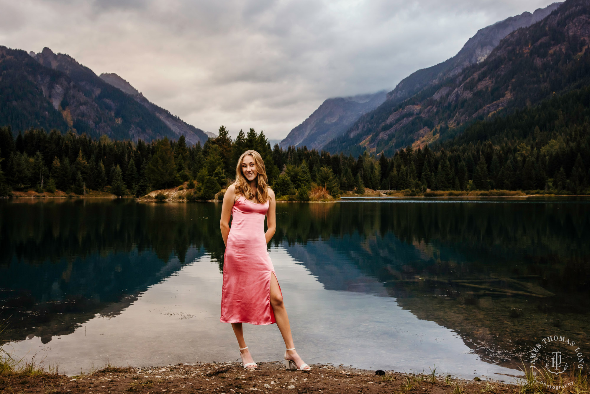 Snoqualmie Pass senior portrait session by Seattle senior portrait photographer James Thomas Long Photography