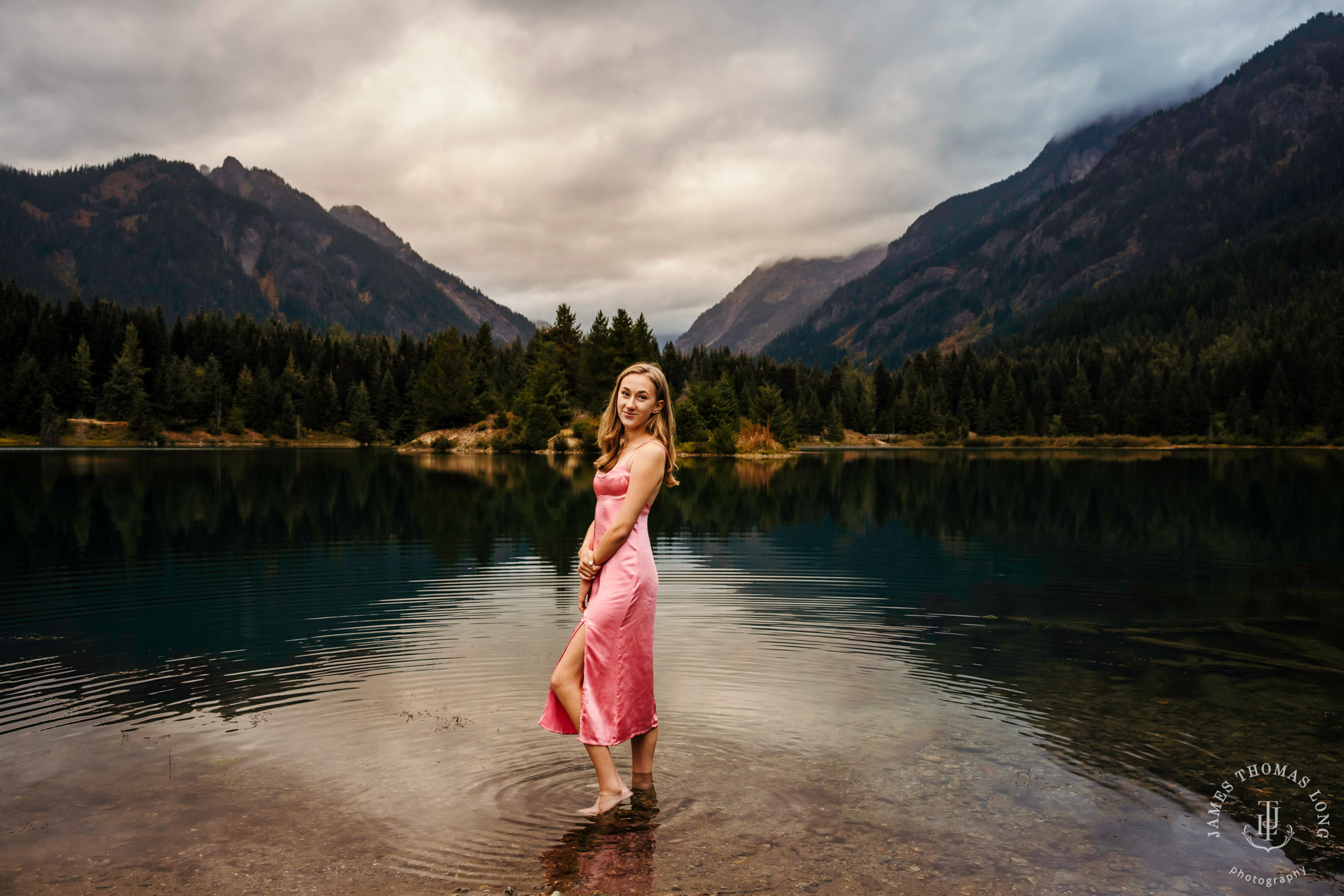 Snoqualmie Pass senior portrait session by Seattle senior portrait photographer James Thomas Long Photography