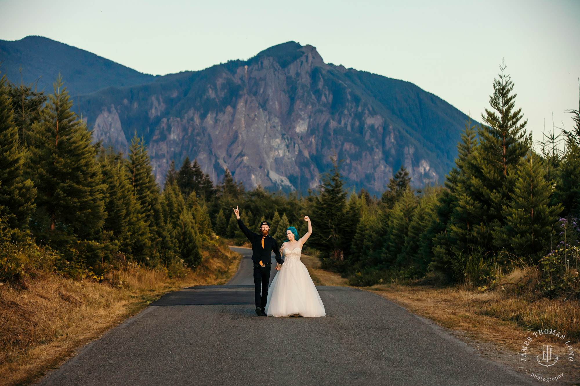 Evergreen Meadows Snoqualmie WA wedding by Snoqualmie wedding photographer James Thomas Long Photography