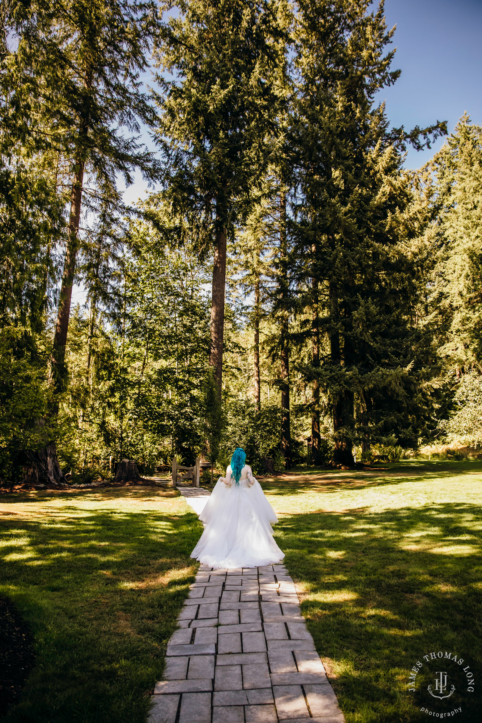 Evergreen Meadows Snoqualmie WA wedding by Snoqualmie wedding photographer James Thomas Long Photography