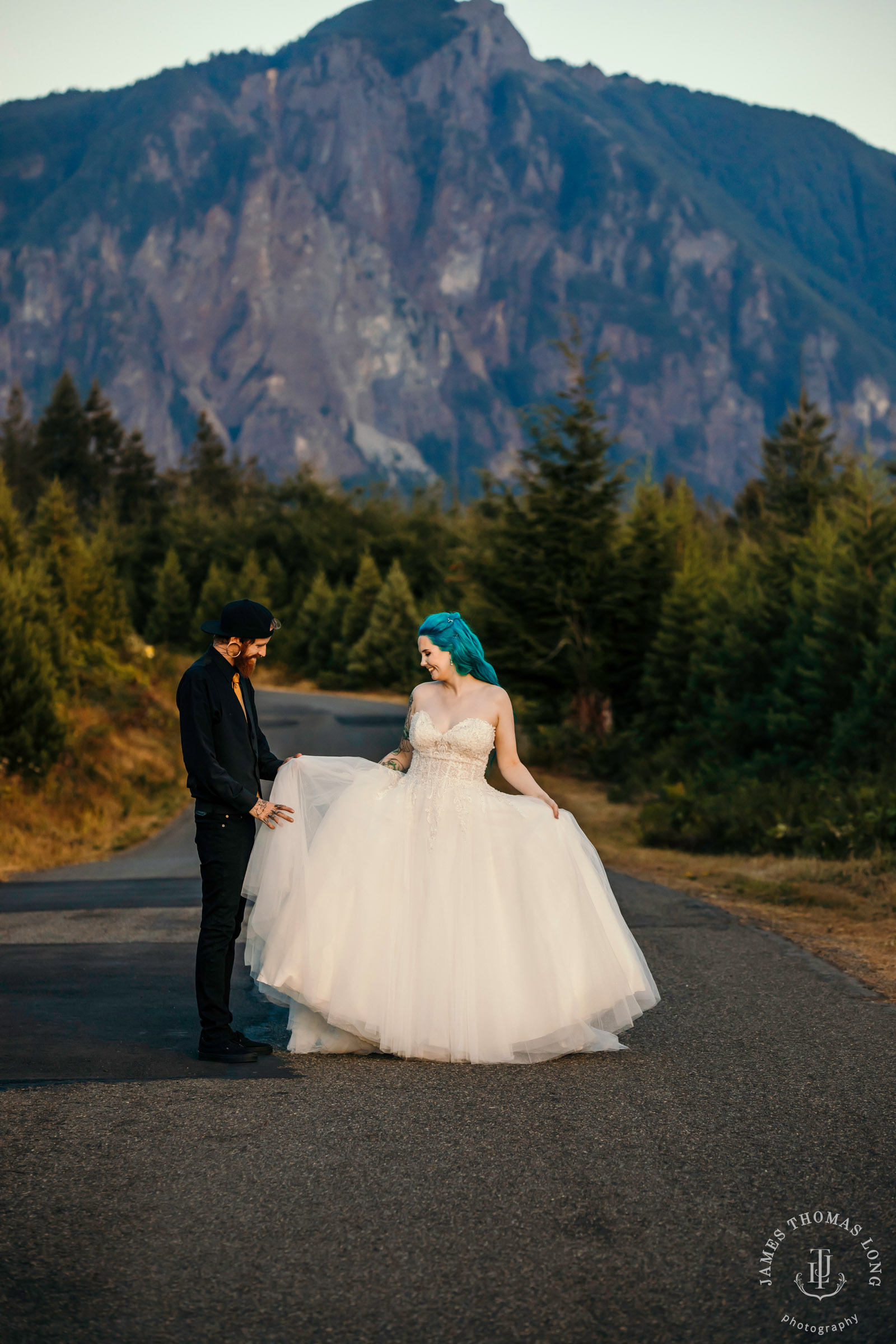 Evergreen Meadows Snoqualmie WA wedding by Snoqualmie wedding photographer James Thomas Long Photography