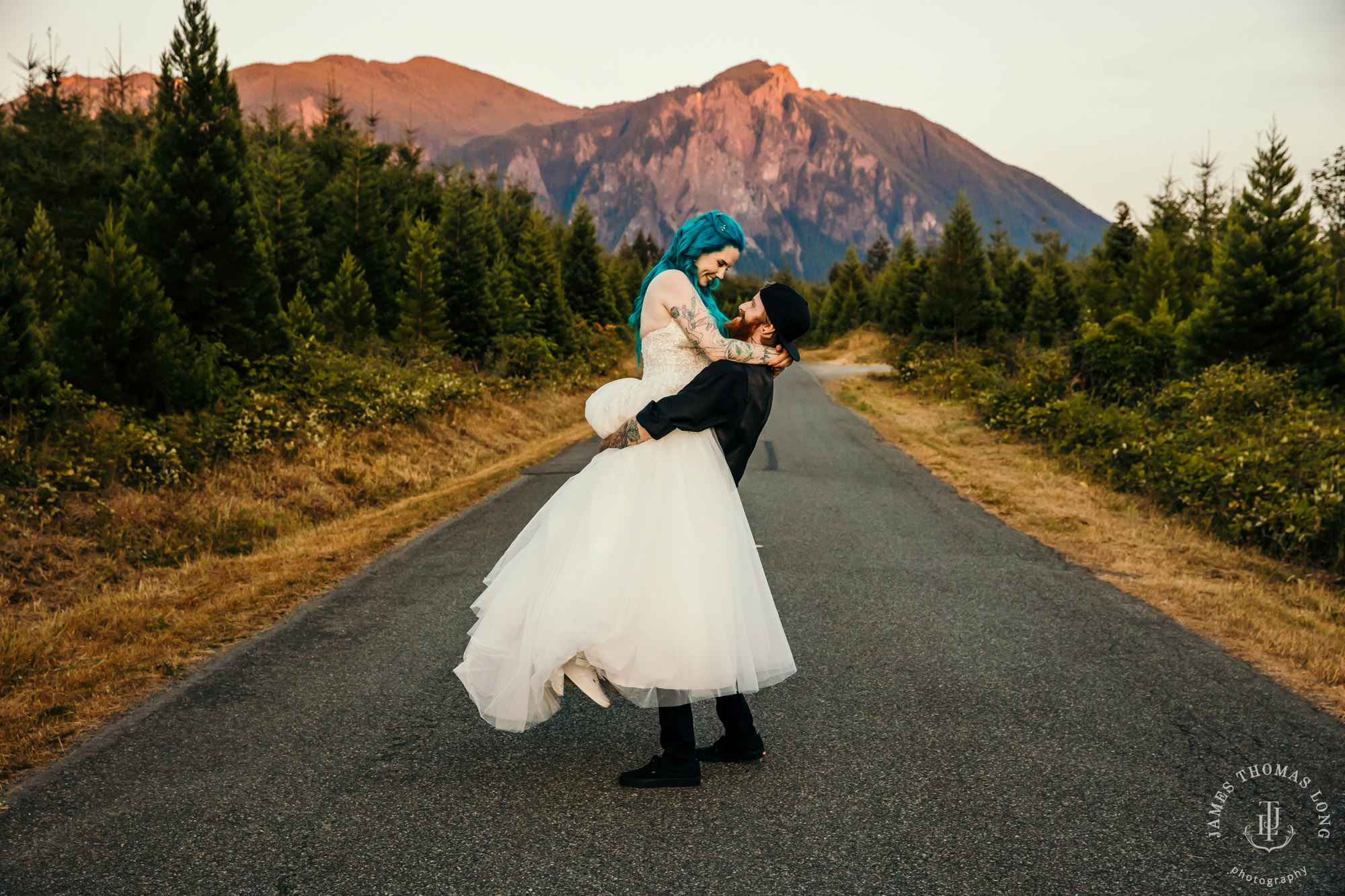 Evergreen Meadows Snoqualmie WA wedding by Snoqualmie wedding photographer James Thomas Long Photography