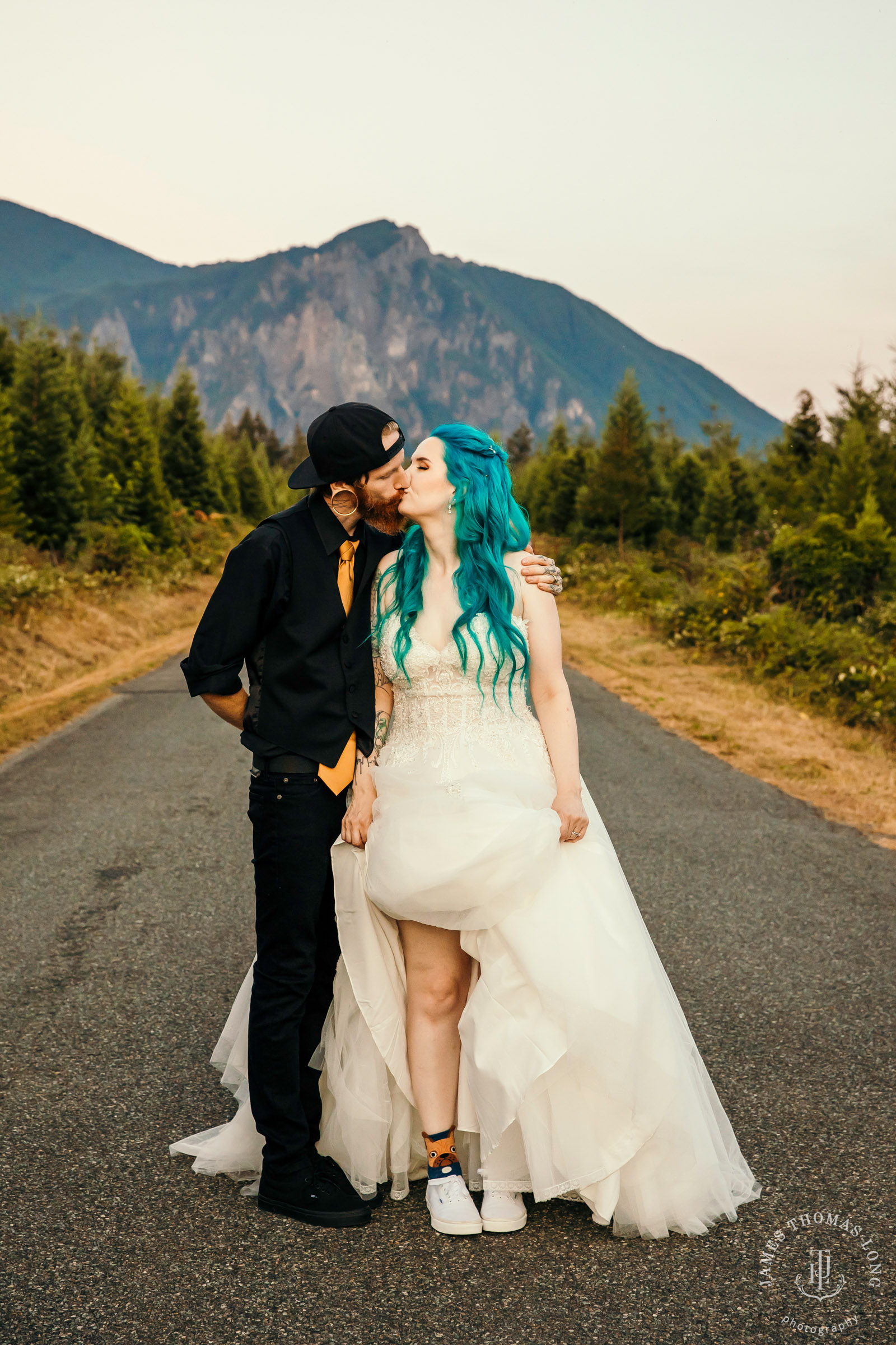 Evergreen Meadows Snoqualmie WA wedding by Snoqualmie wedding photographer James Thomas Long Photography