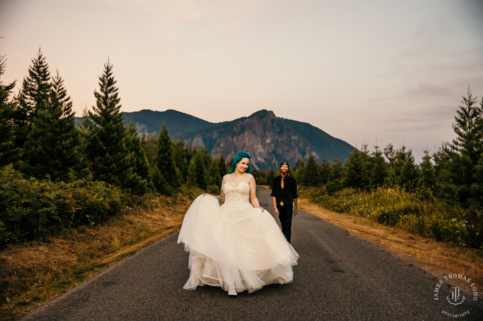 Evergreen Meadows Snoqualmie WA wedding by Snoqualmie wedding photographer James Thomas Long Photography